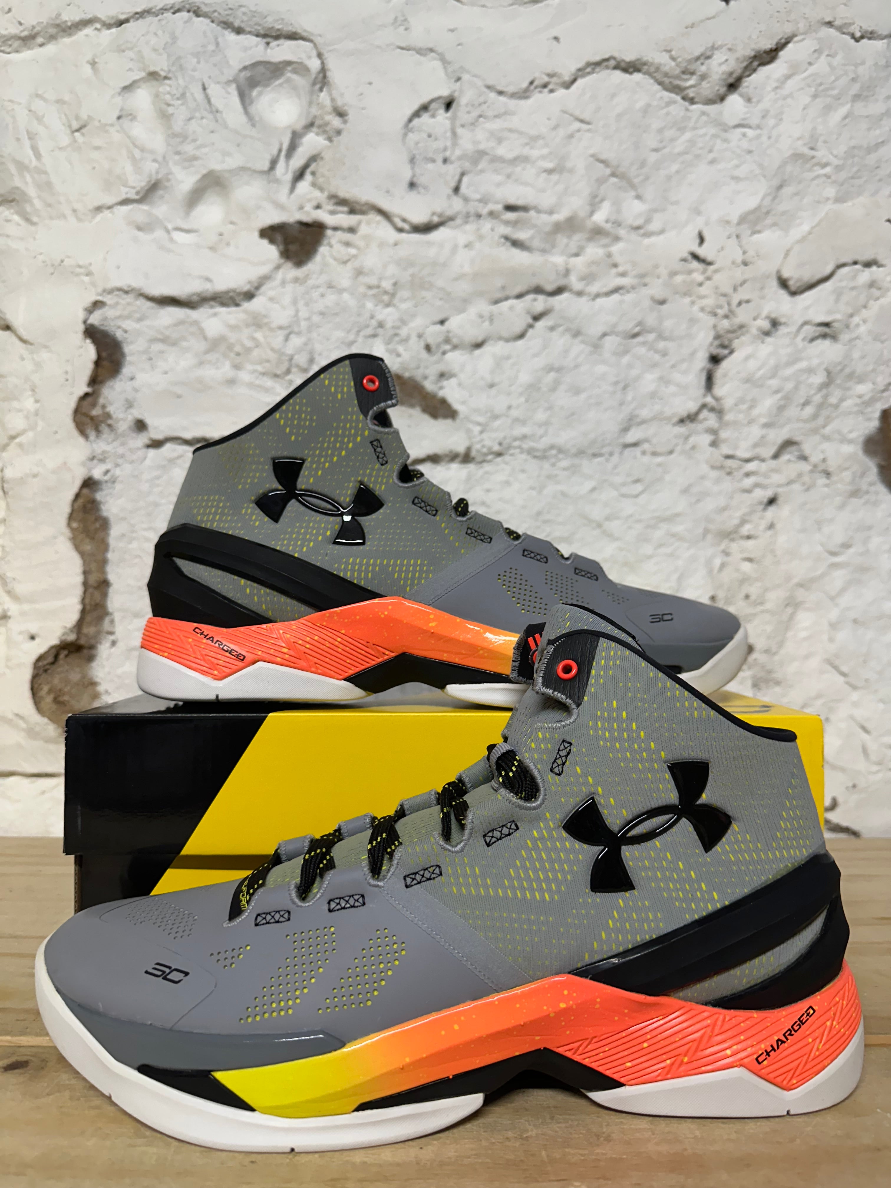 Under Armour Curry 2 Iron Sharpens Iron Sz 10.5 DS