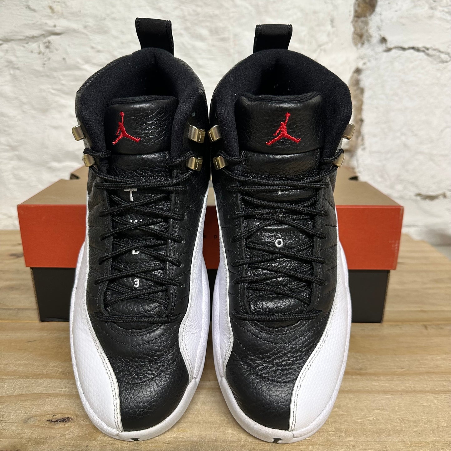 Air Jordan 12 Playoffs Sz 8.5