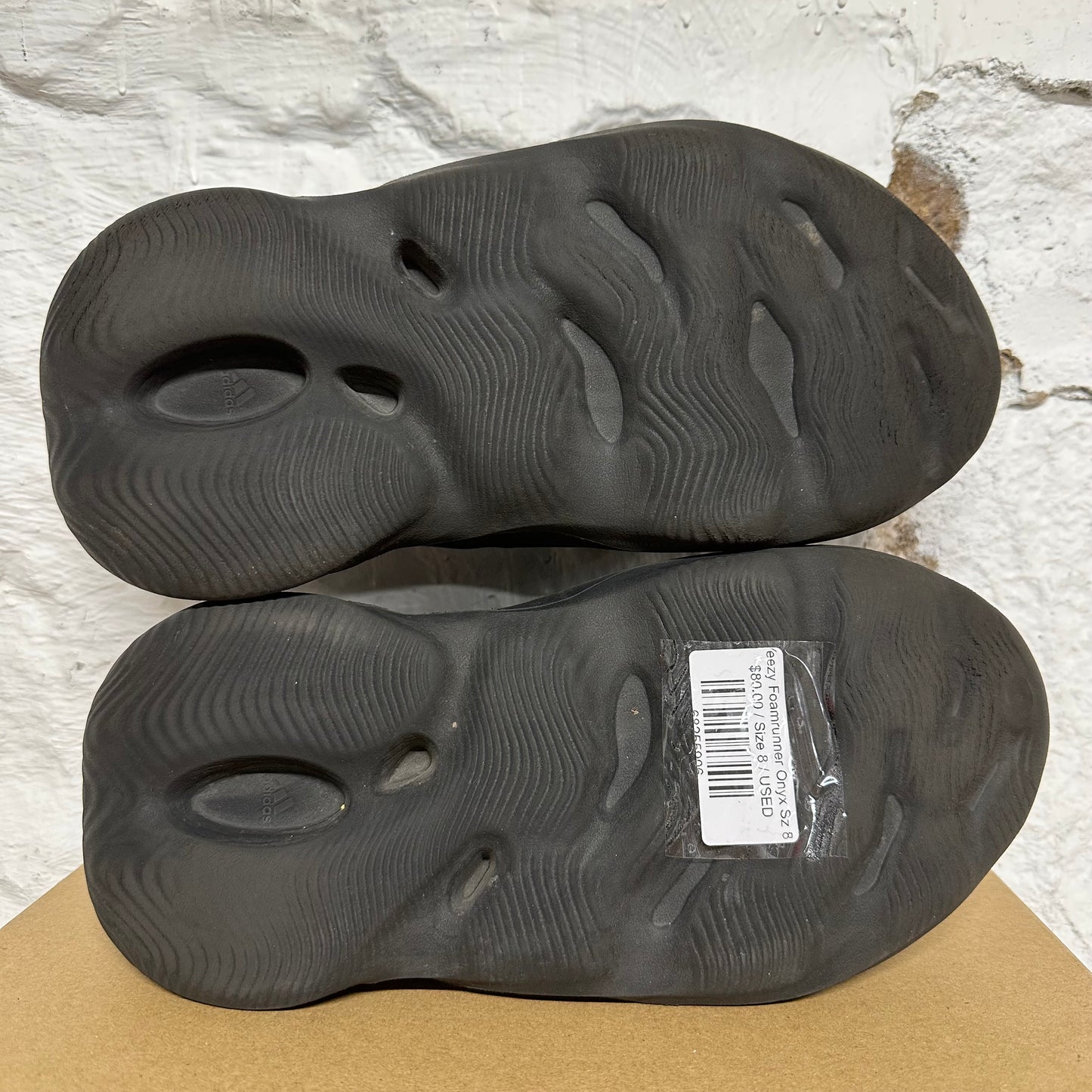 Yeezy Foamrunner Onyx Sz 8