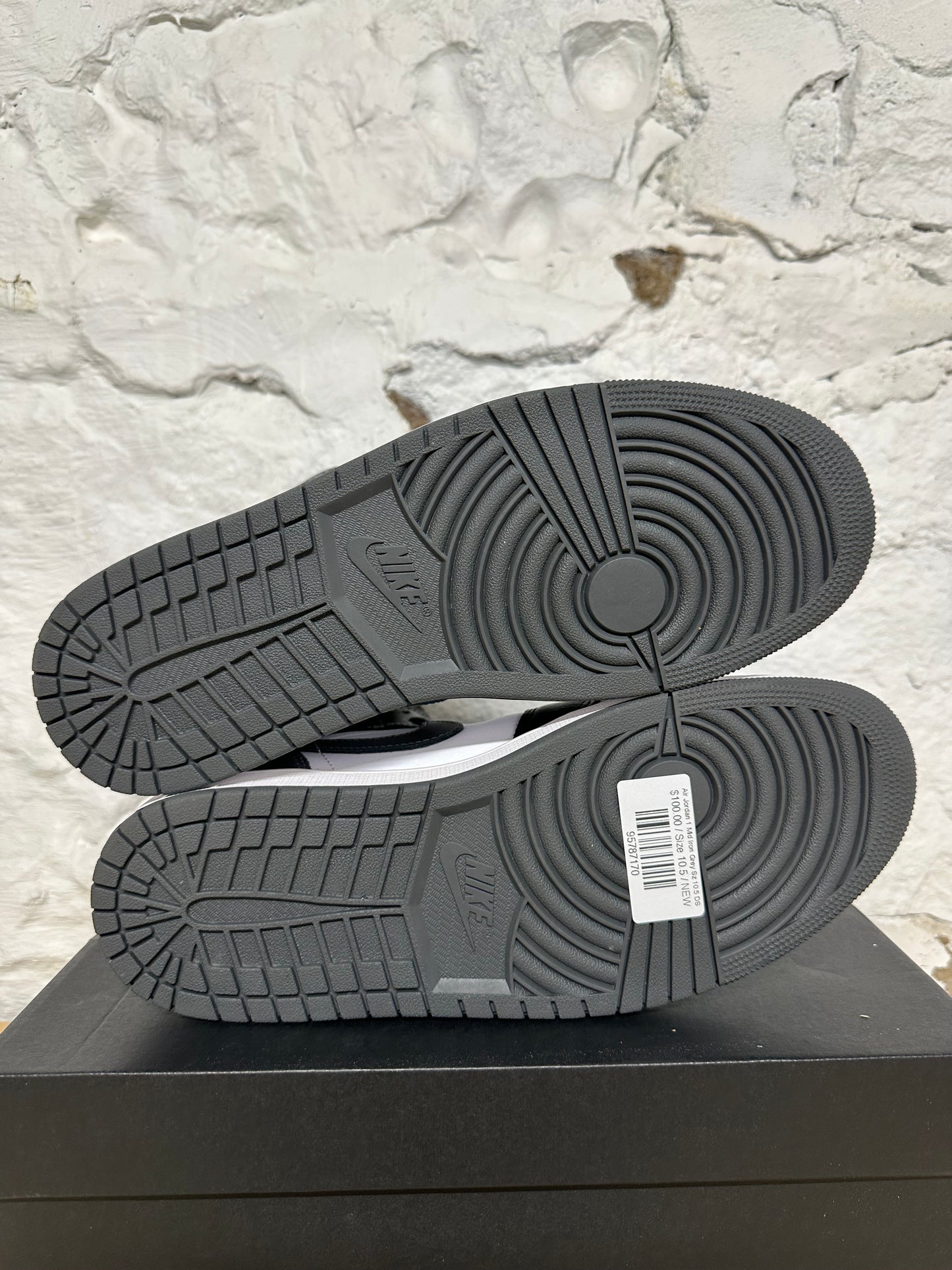 Air Jordan 1 Mid Iron Grey Sz 10.5 DS