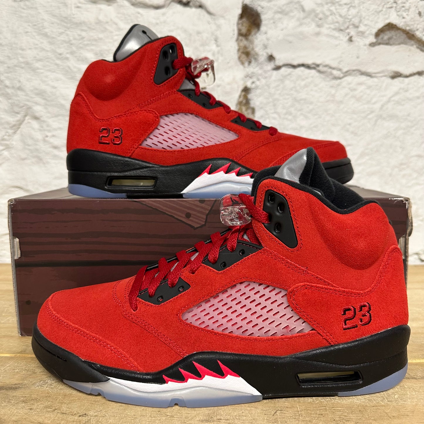 Air Jordan 5 Raging Bull (2021) Sz 9 DS