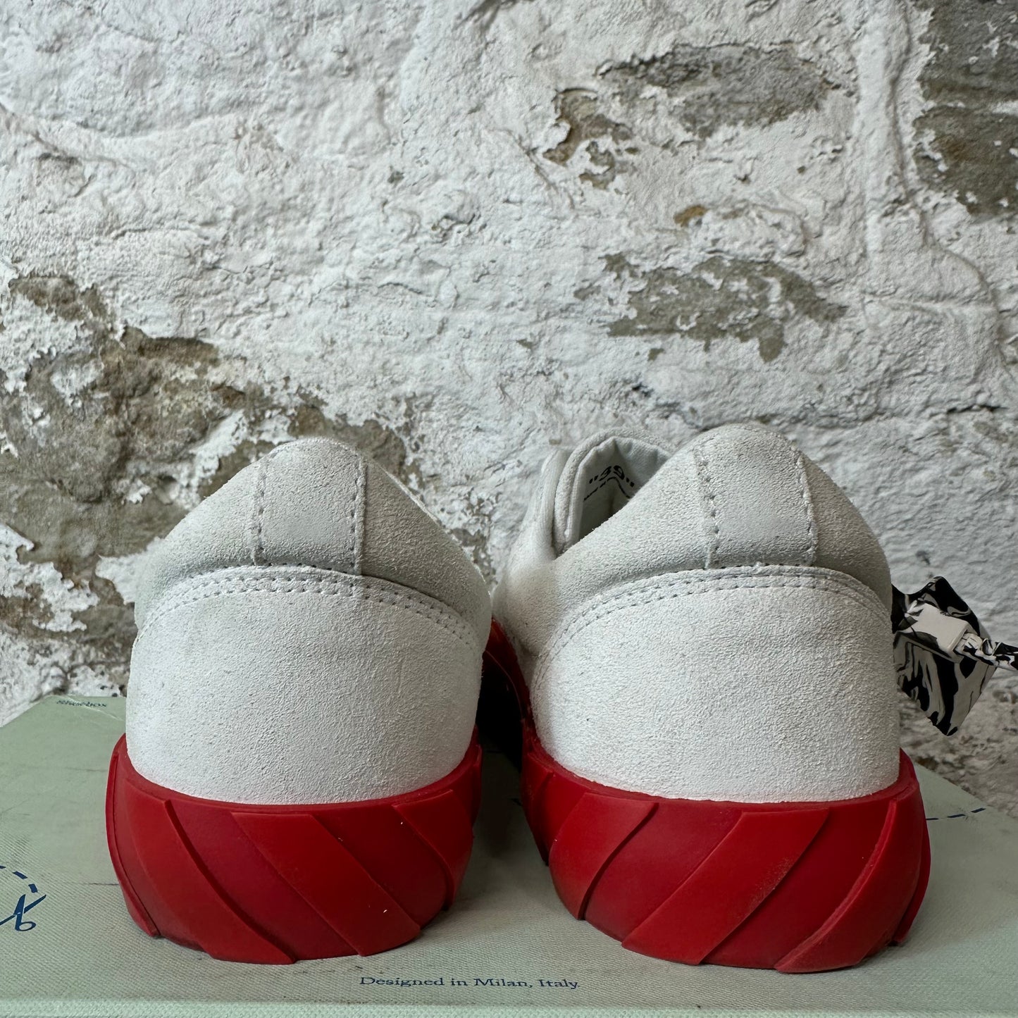 Off-White Red Arrow Vulc White Suede Sneaker Sz 6.5 (39)