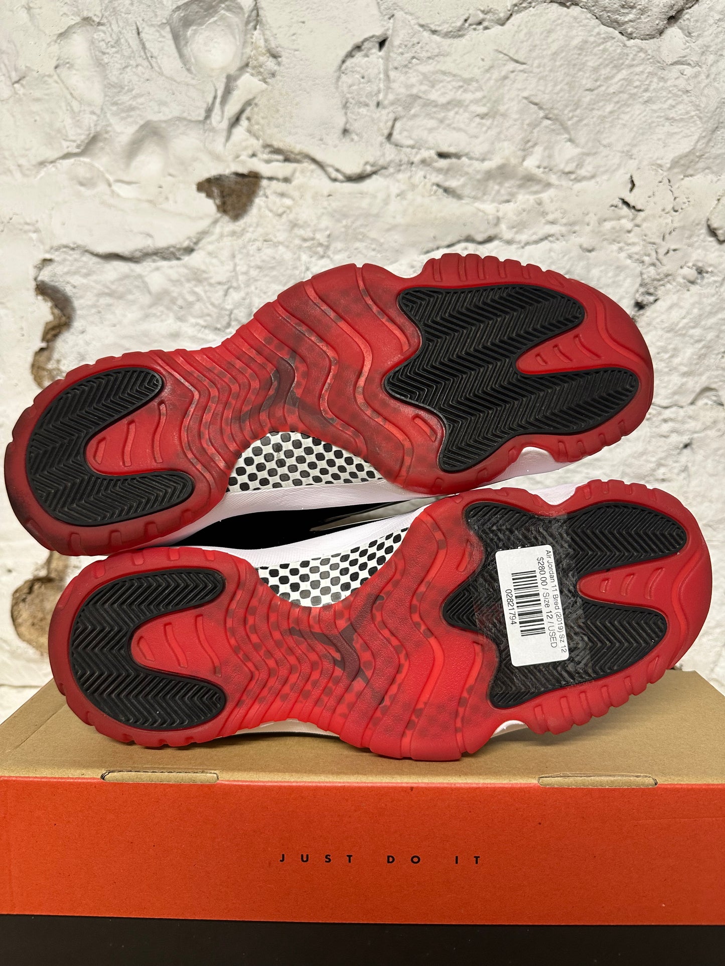 Air Jordan 11 Bred (2019) Sz 12