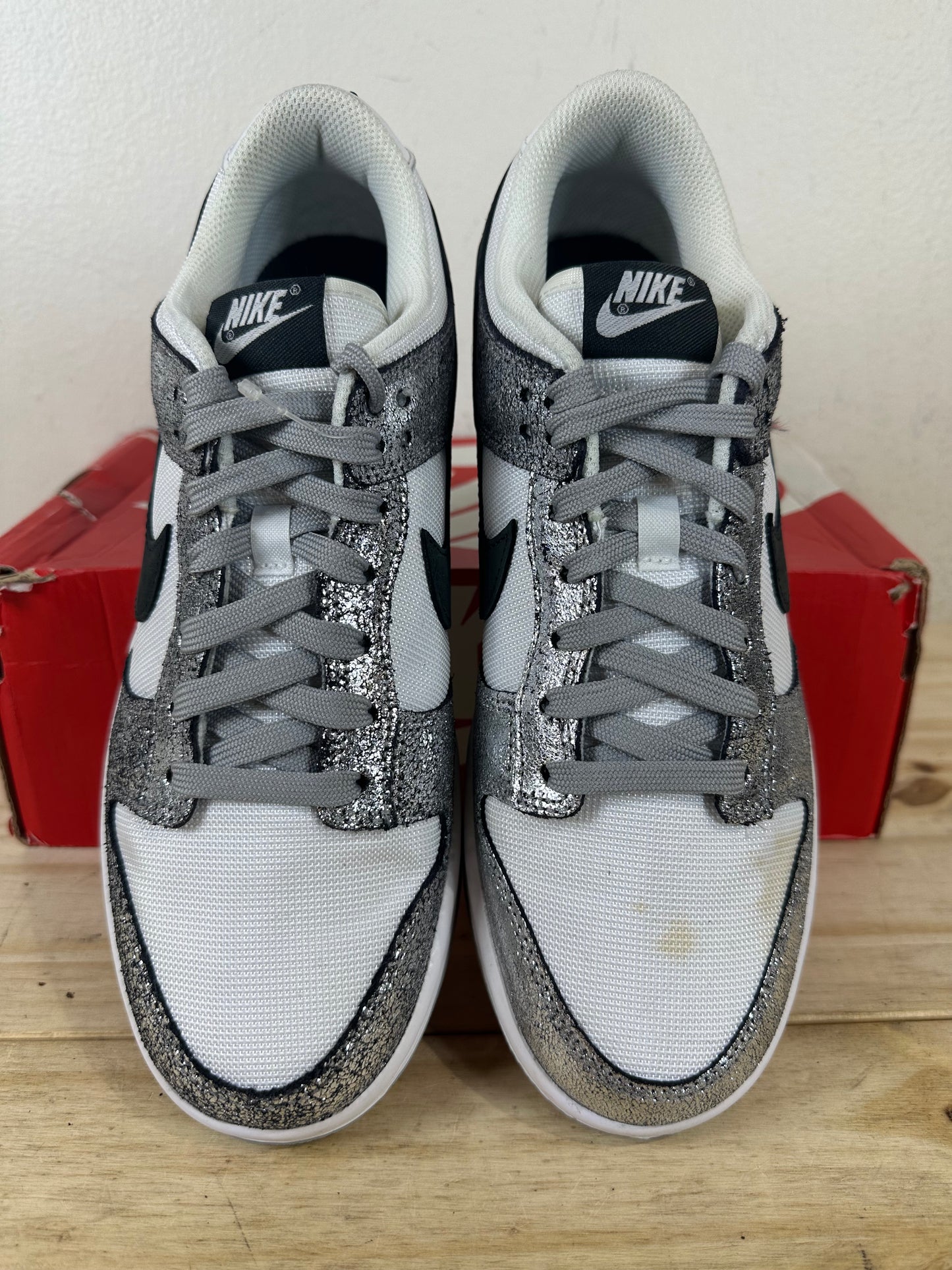 Nike Dunk Low Golden Gals Metallic Silver Sz 8.5(10W)