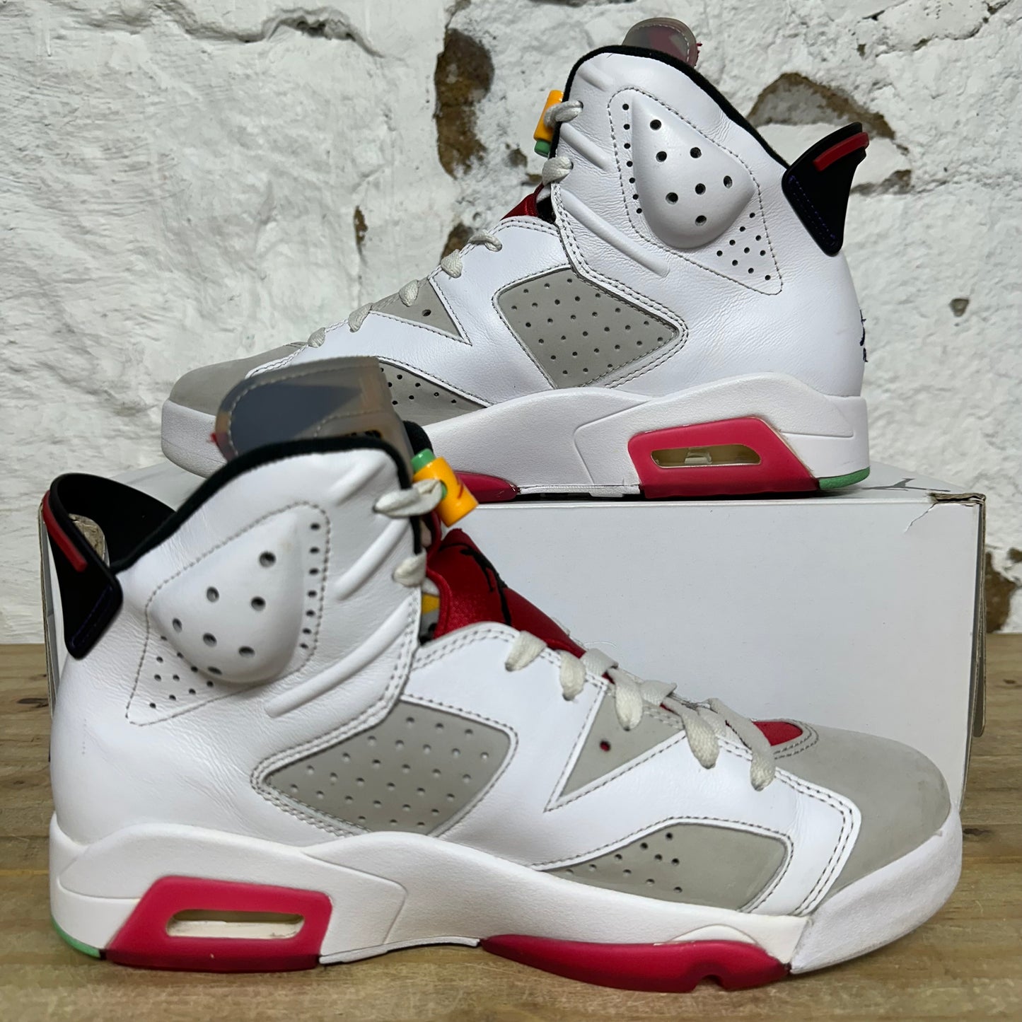Air Jordan 6 Hare Sz 9