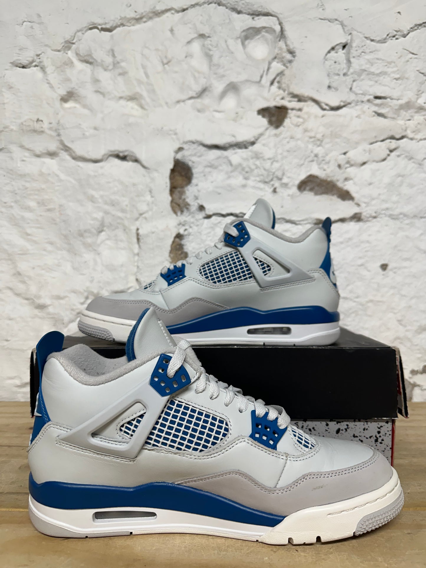 Air Jordan 4 Military Blue Sz 9
