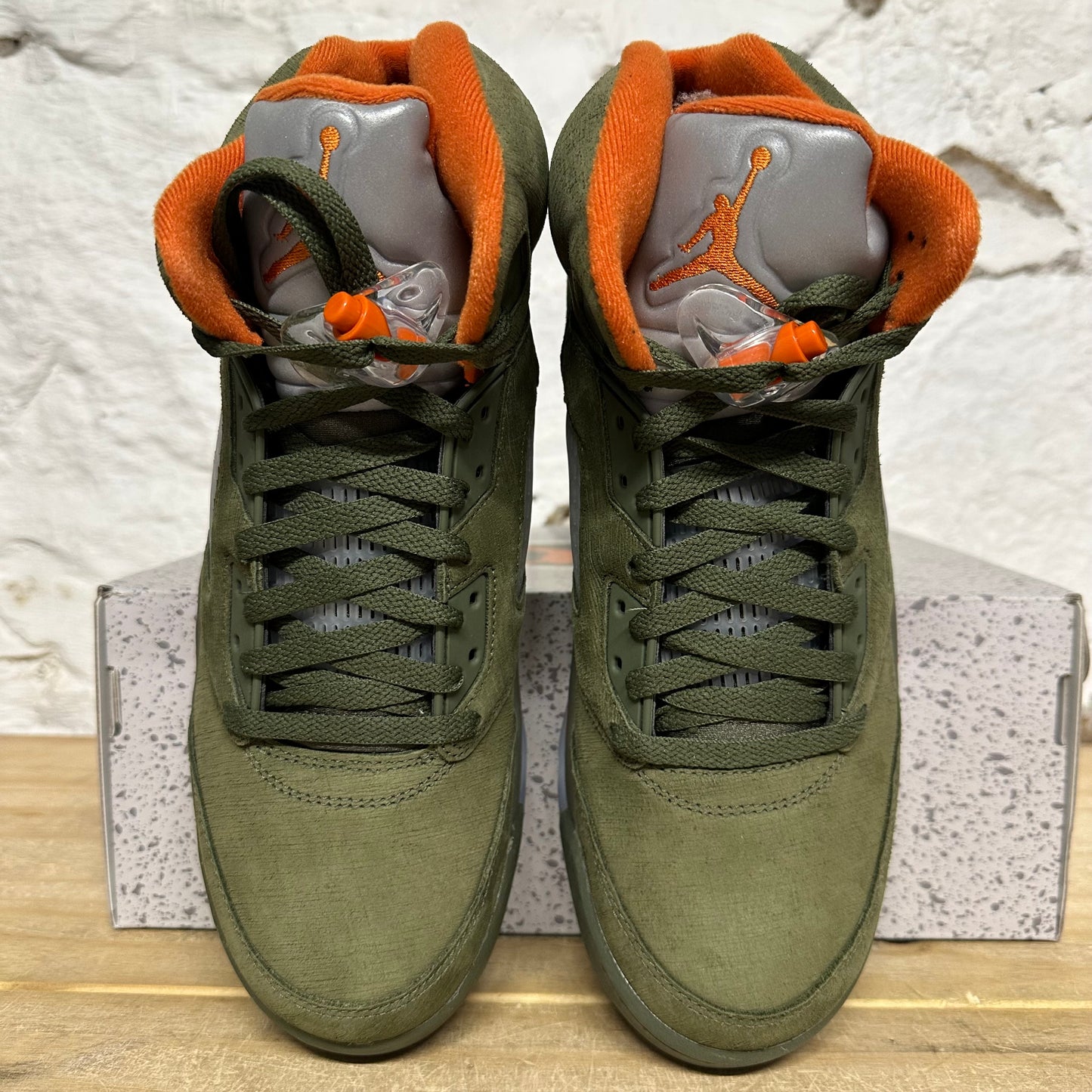 Air Jordan 5 Olive Sz 10 DS