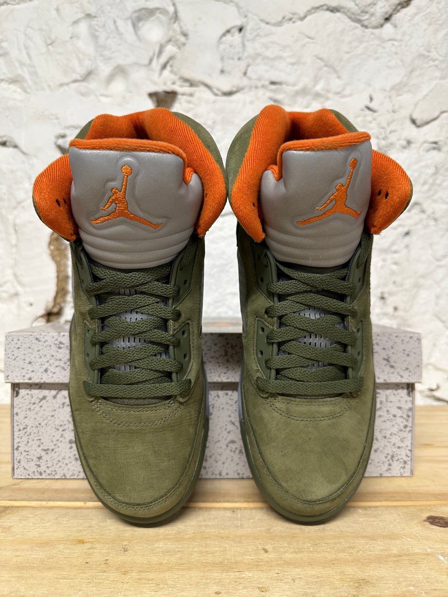 Air Jordan 5 Olive Sz 9 DS