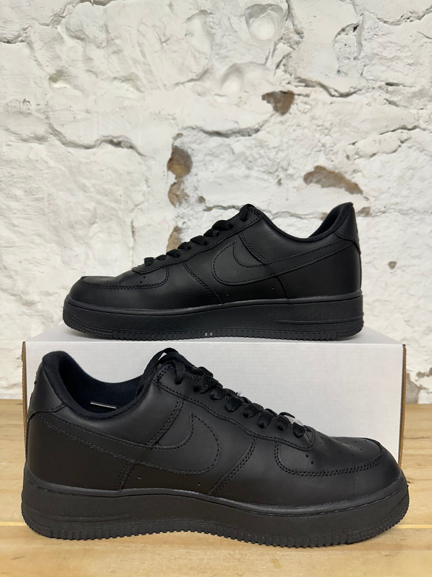 Nike Air Force 1 Low Supreme Black Sz 10