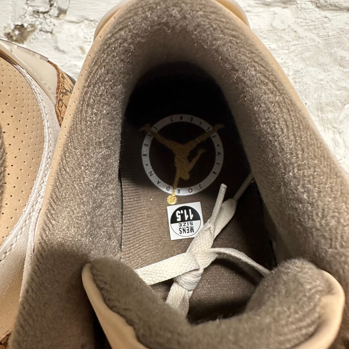 Air Jordan 3 Palomino Sz 11.5 DS