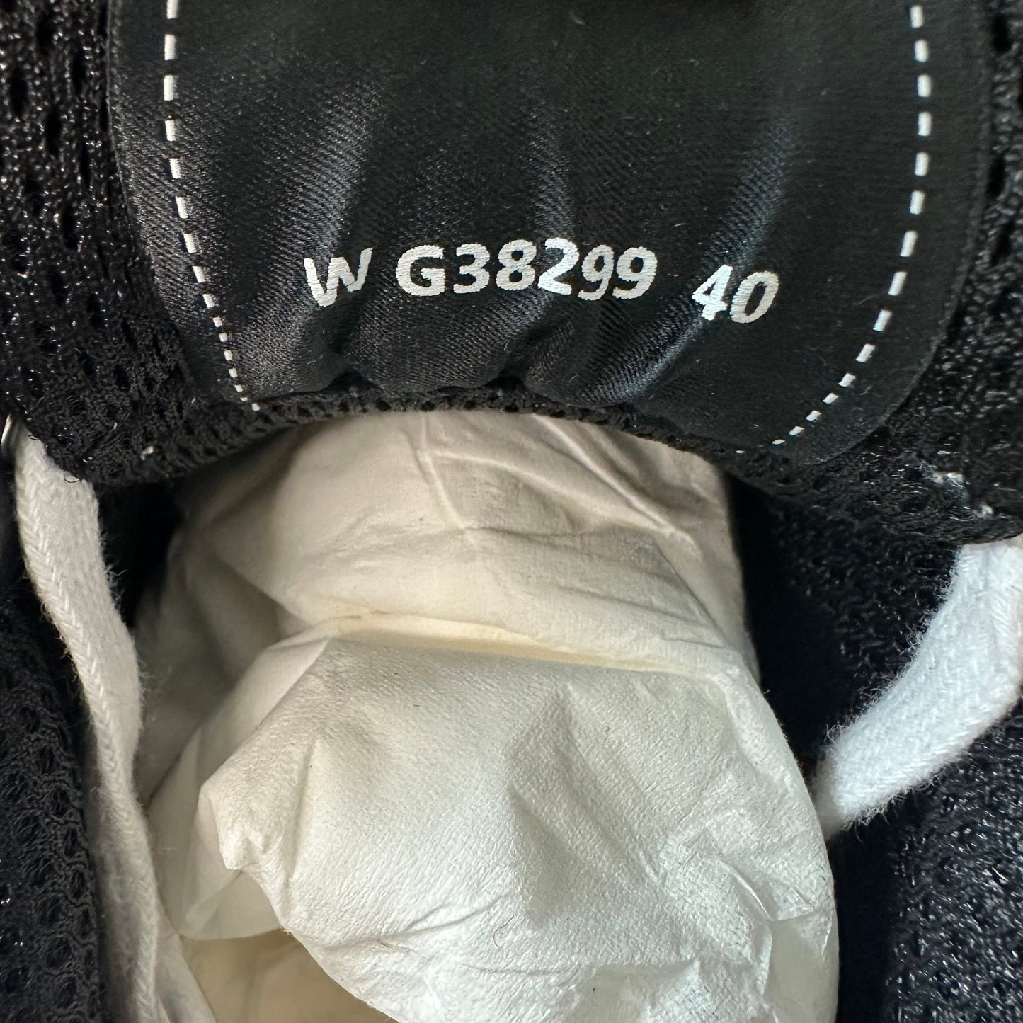 Chanel Black CC Cream White Sneaker Sz 7 (40)