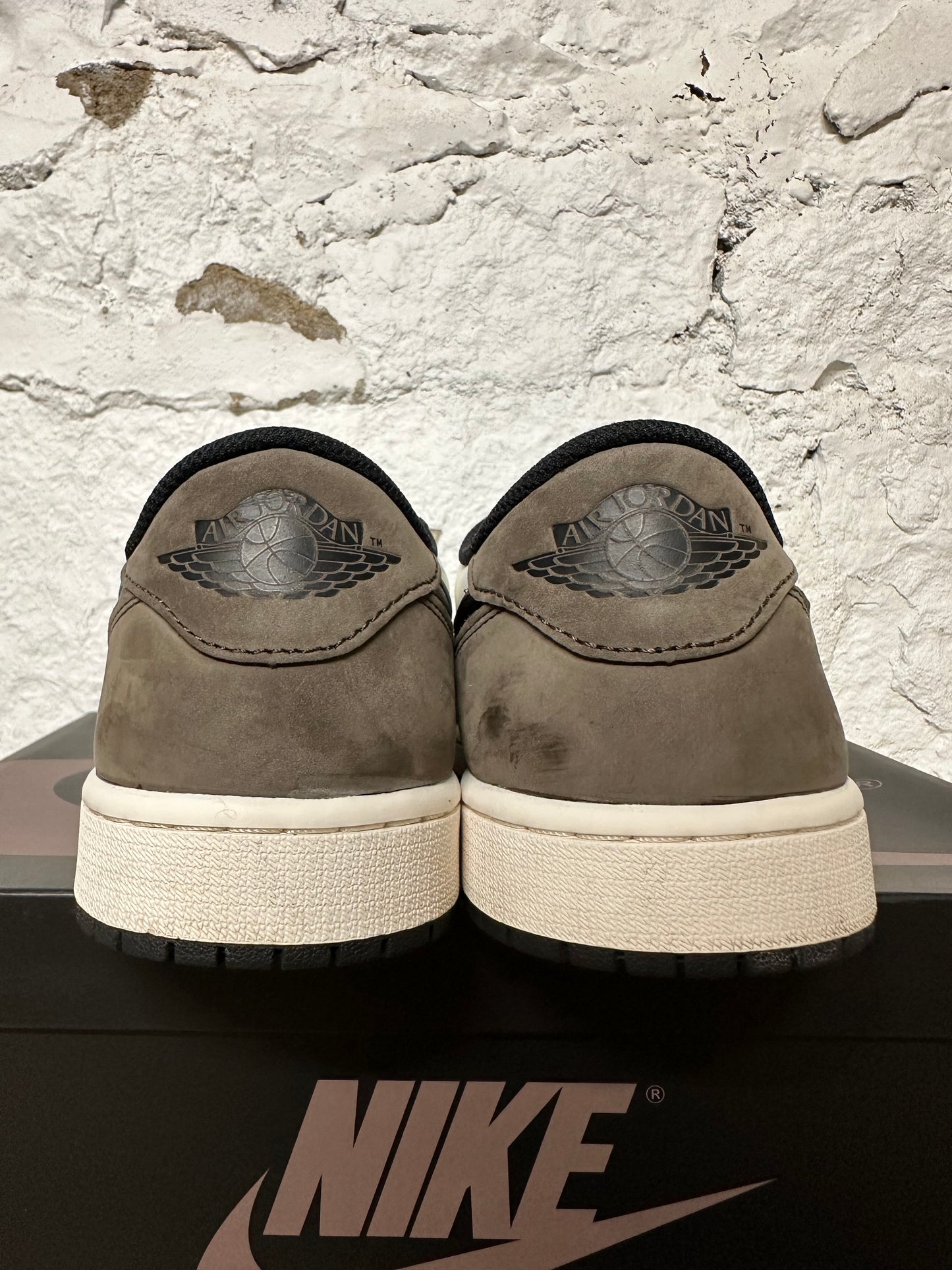 Air Jordan 1 Low Mocha Sz 11