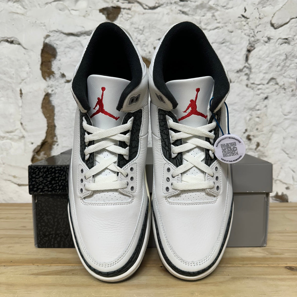 Air Jordan 3 Cement Grey Sz 11 DS