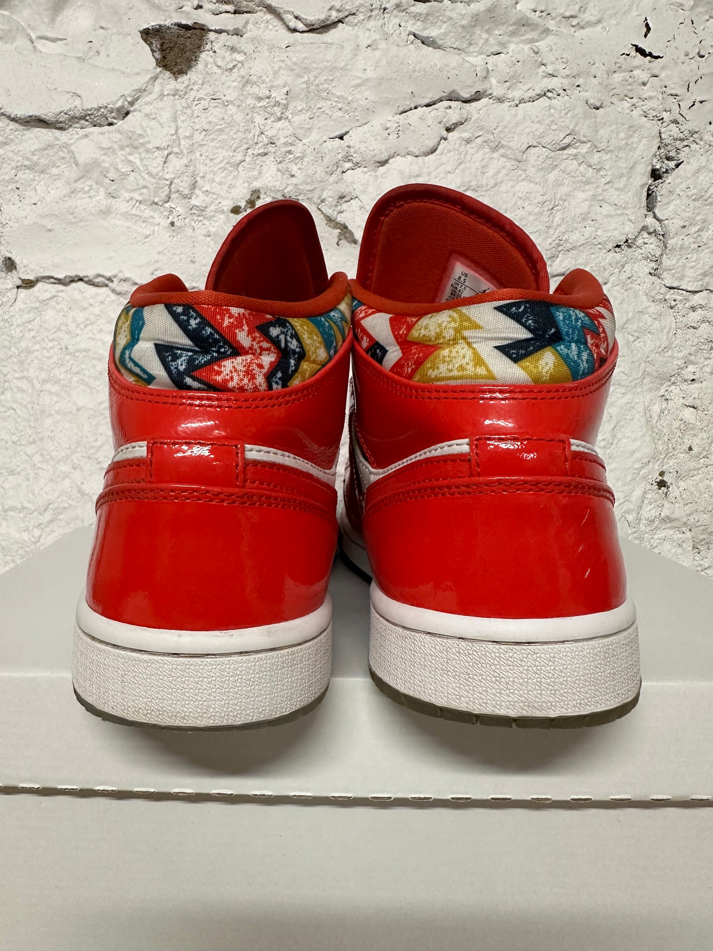 Air Jordan 1 Mid Red Barcelona Sz 8.5