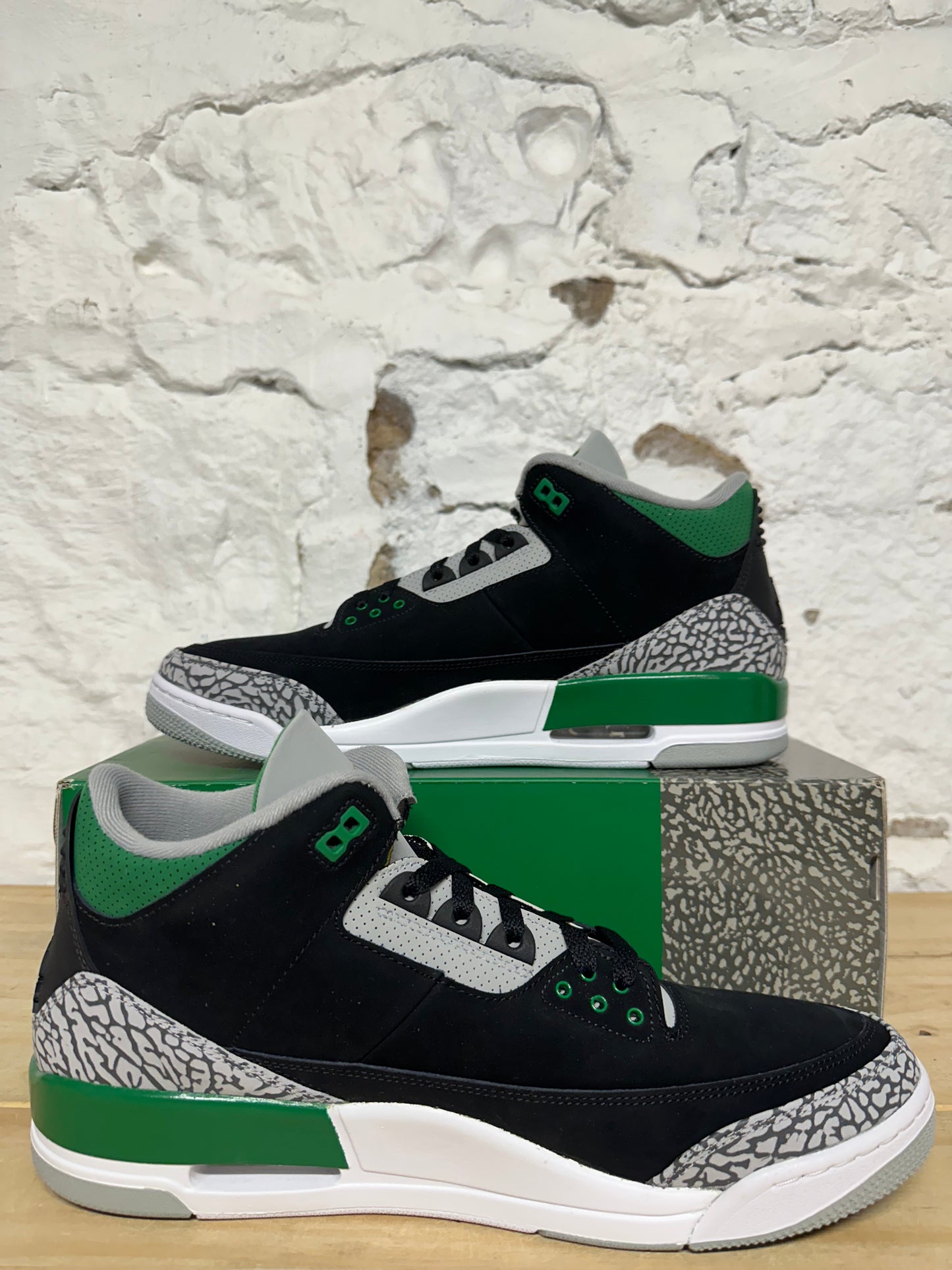 Air Jordan 3 Pine Green Sz 14 DS