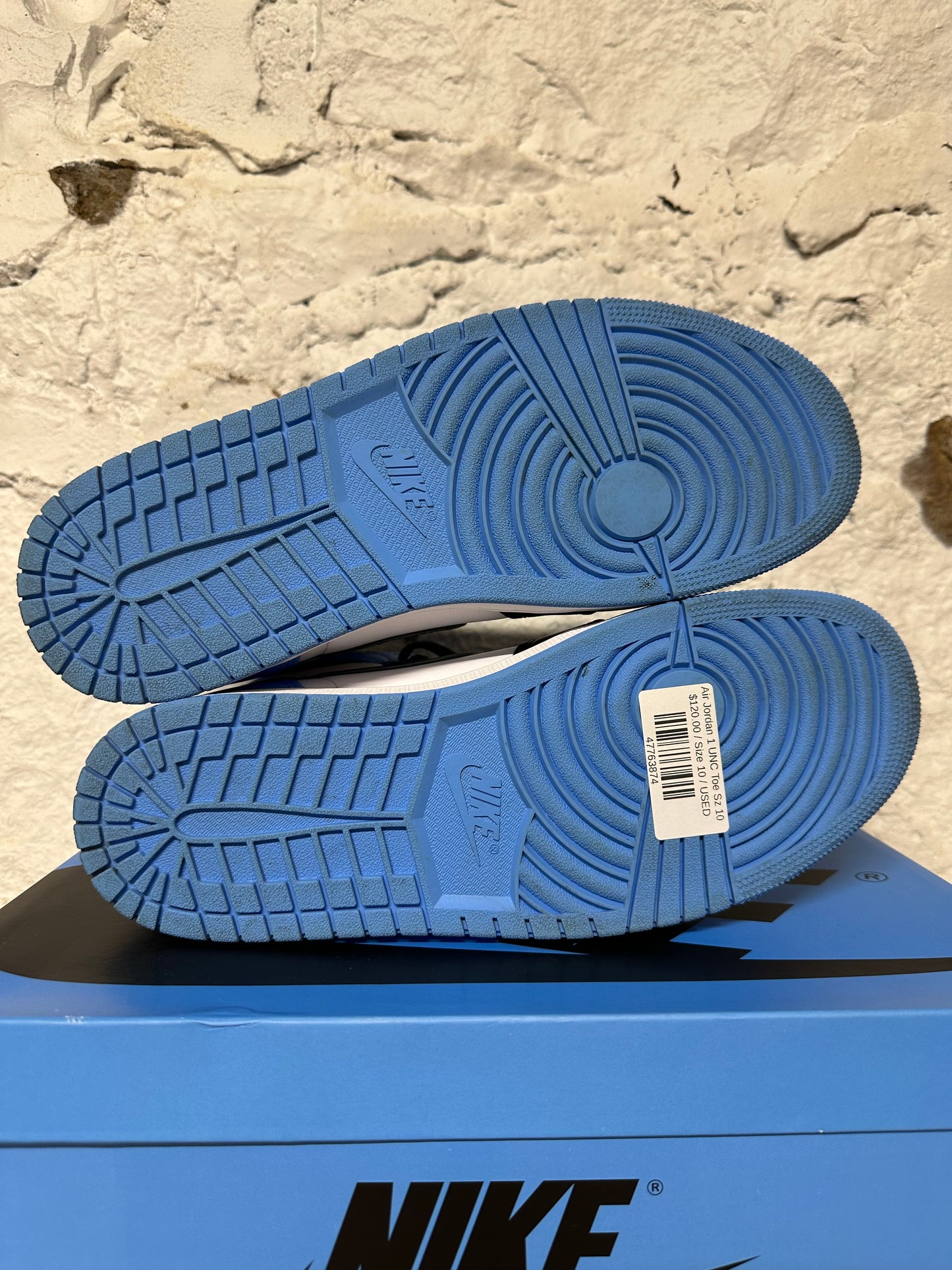 Air Jordan 1 UNC Toe Sz 10