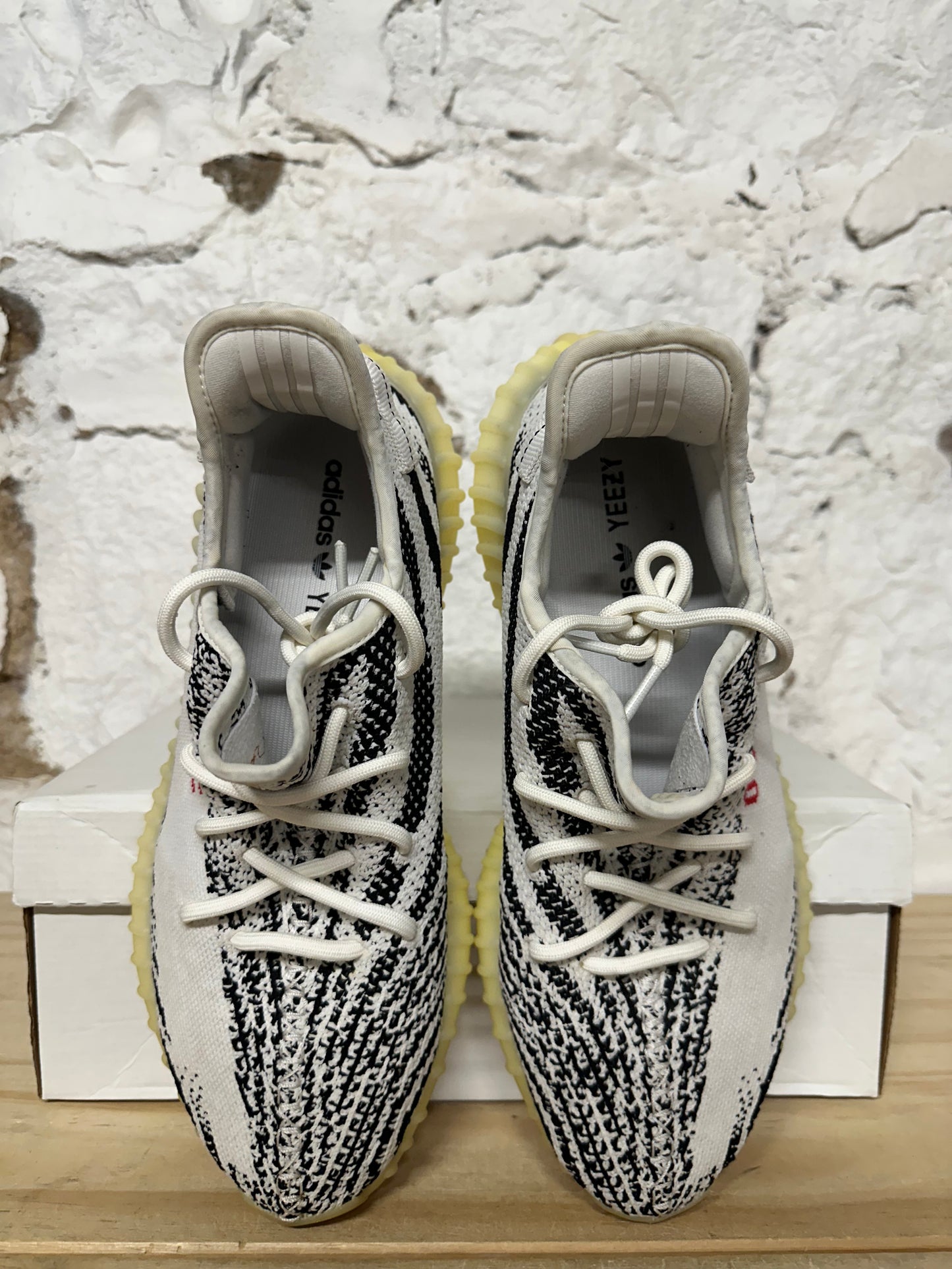 Yeezy 350 V2 Zebra Sz 10.5