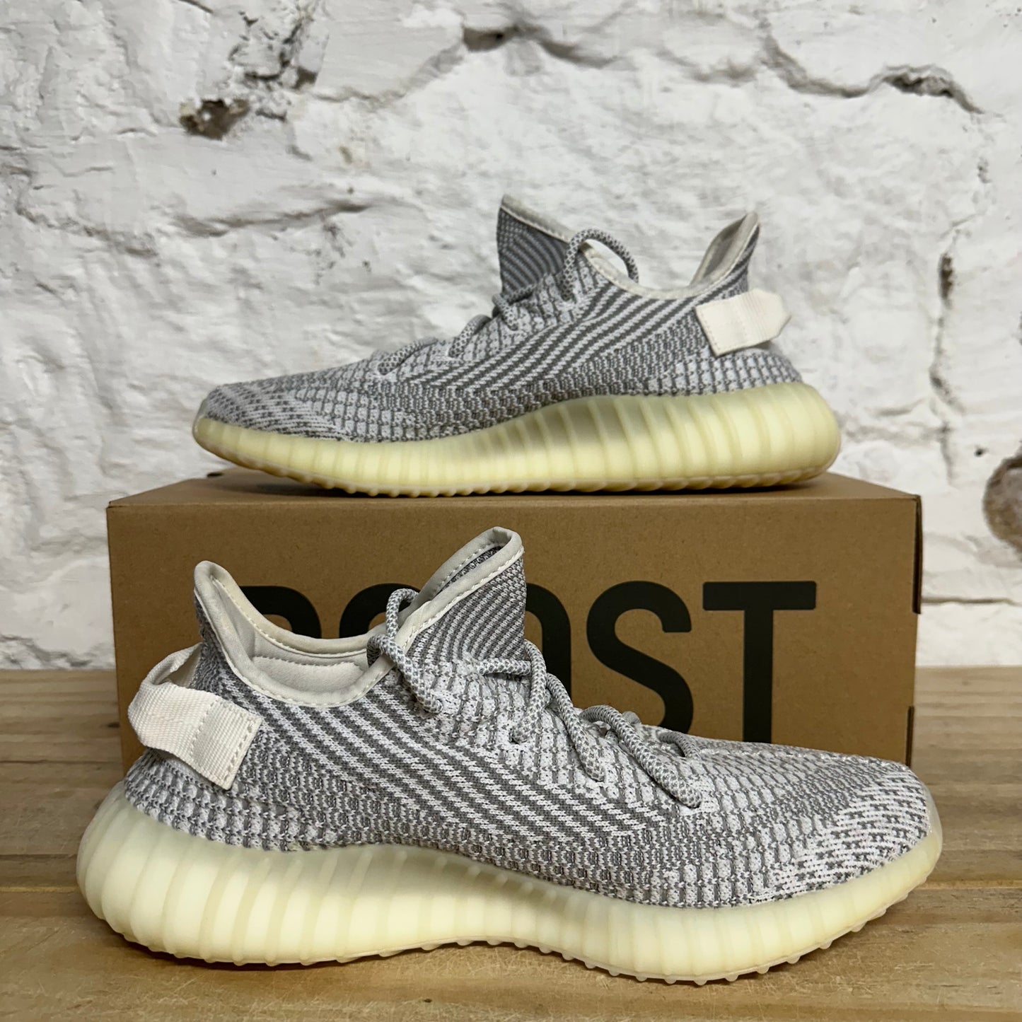 Yeezy 350 V2 Static Sz 9.5