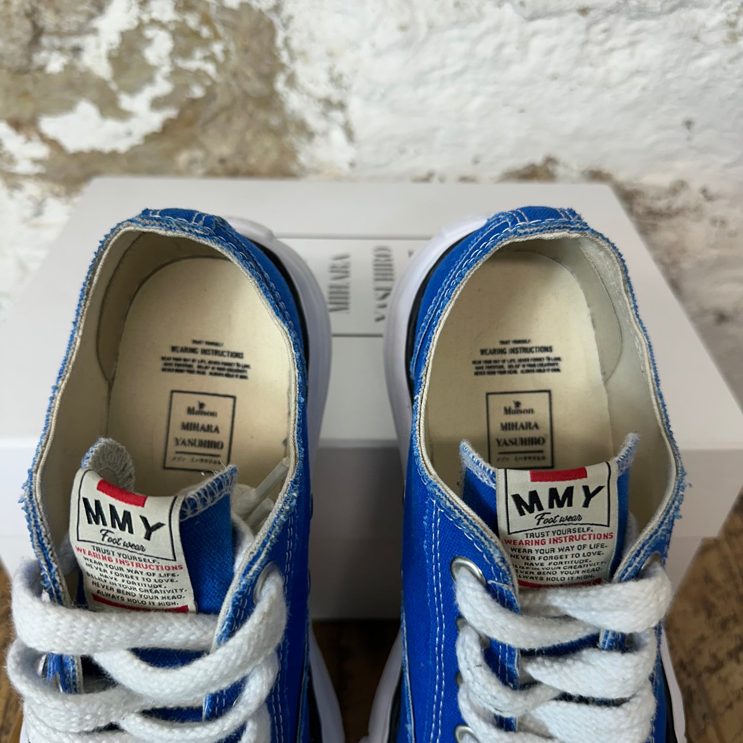 Maison Mihara Blue White Peterson Sneaker Sz 9 (42)