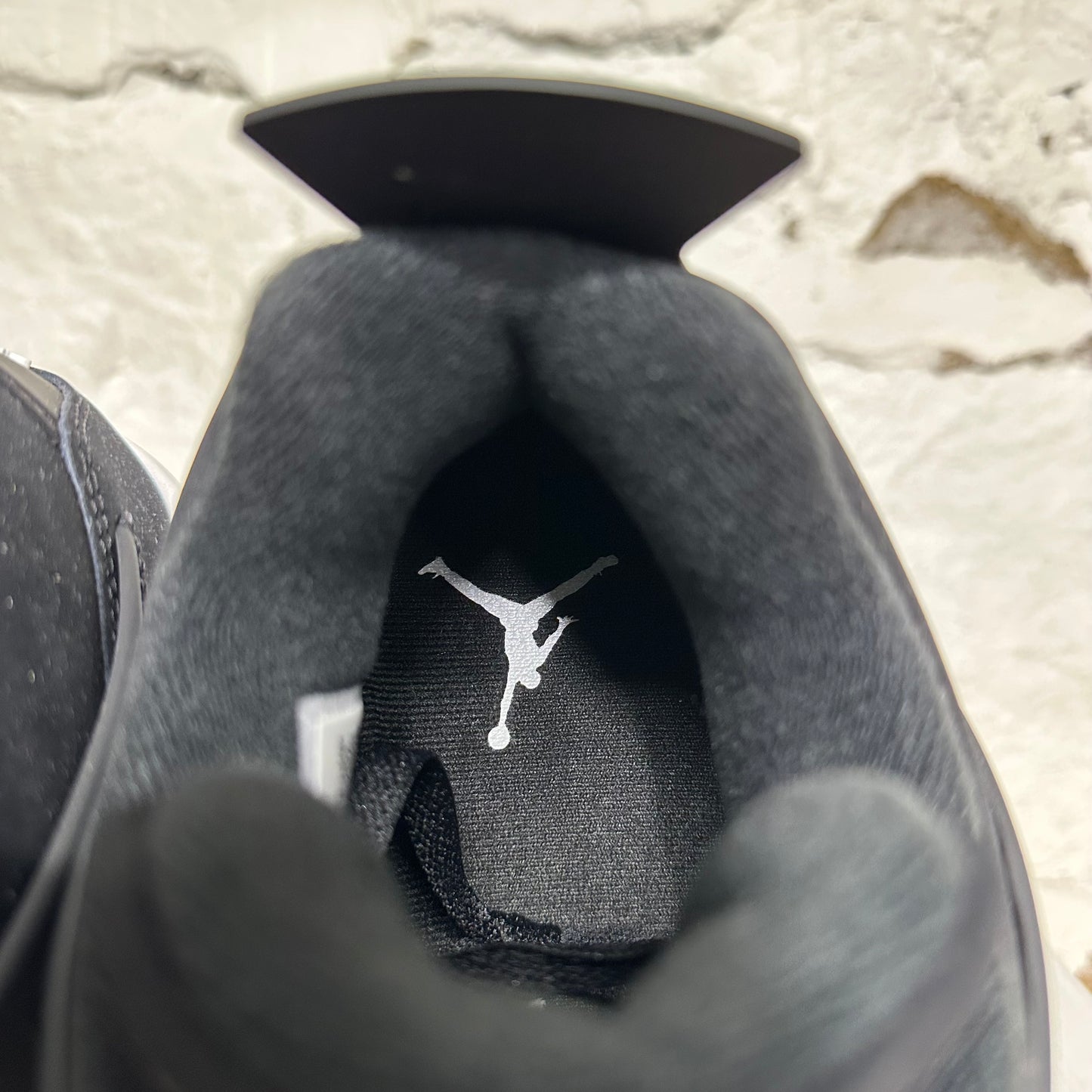 Air Jordan 4 White Thunder Sz 9.5 DS