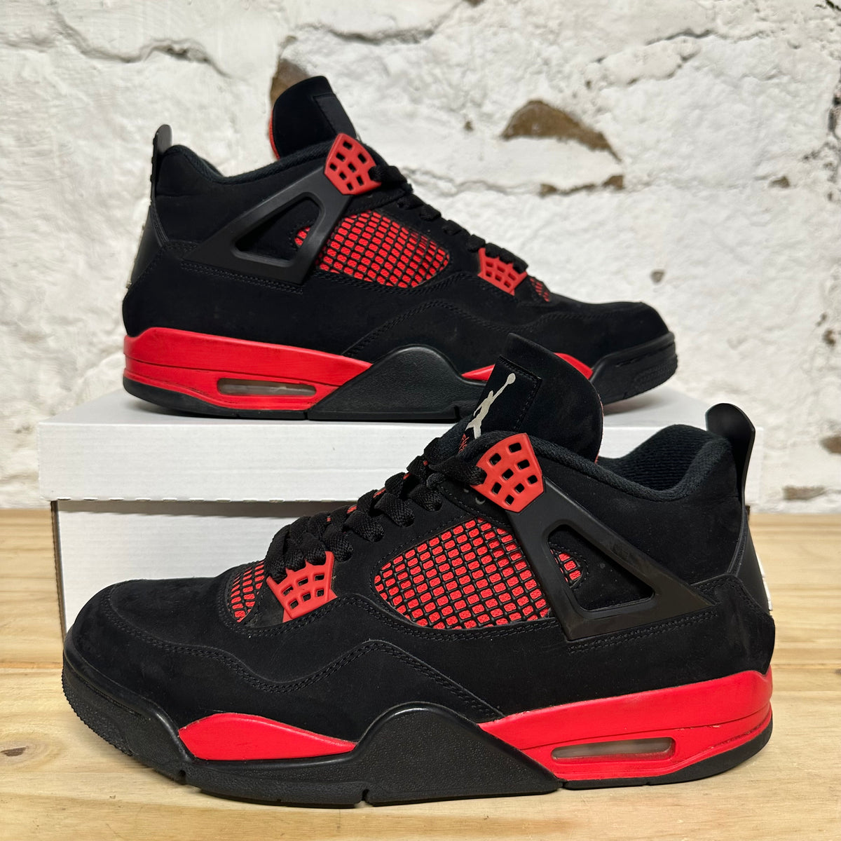 Air Jordan 4 Red Thunder Sz 11