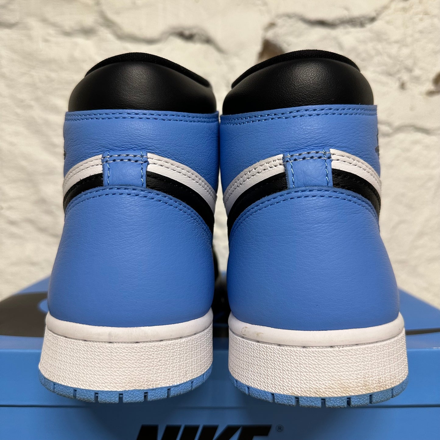 Air Jordan 1 High UNC Toe Sz 9.5