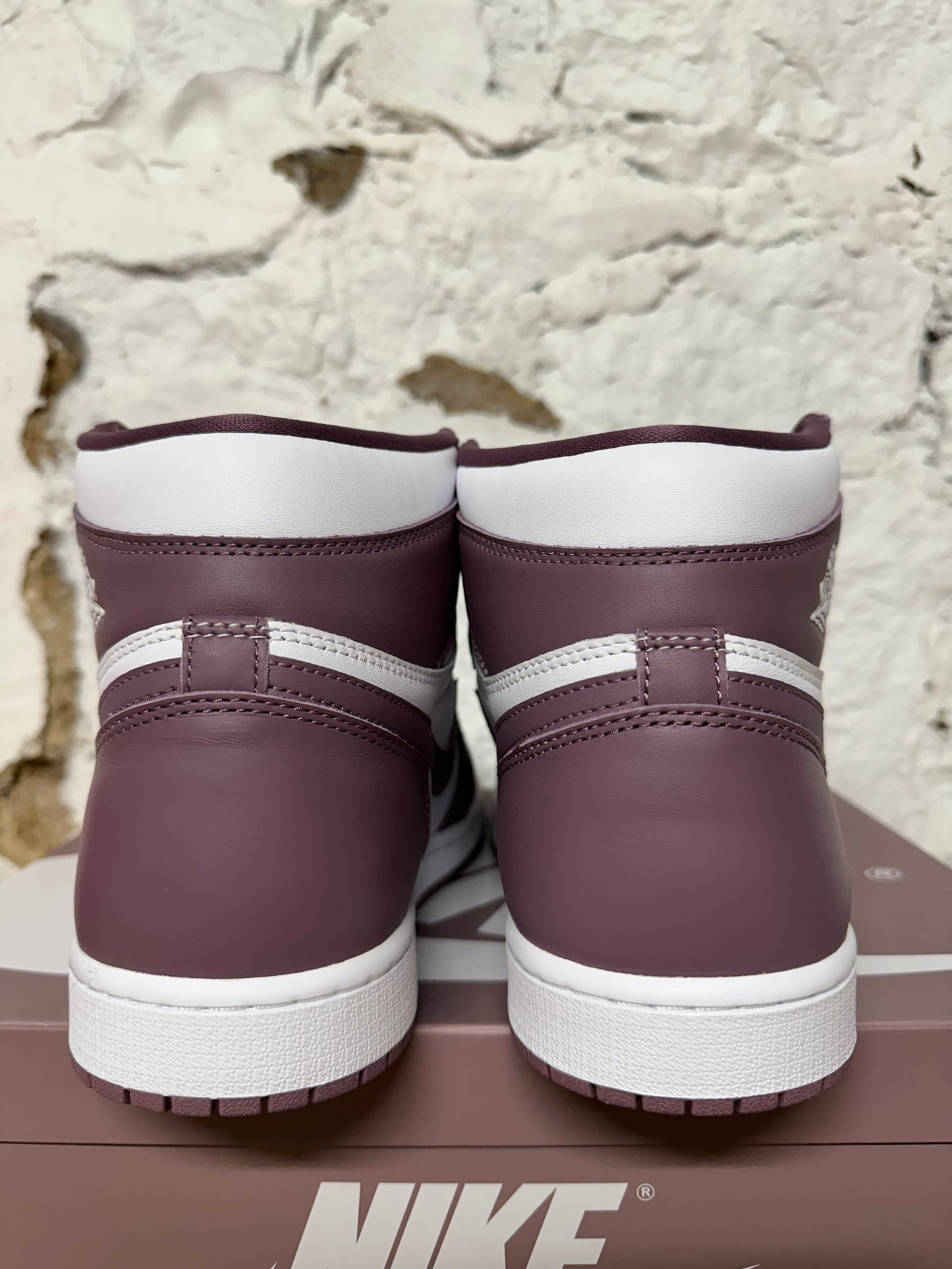 Air Jordan 1 Mauve Sz 11.5 DS