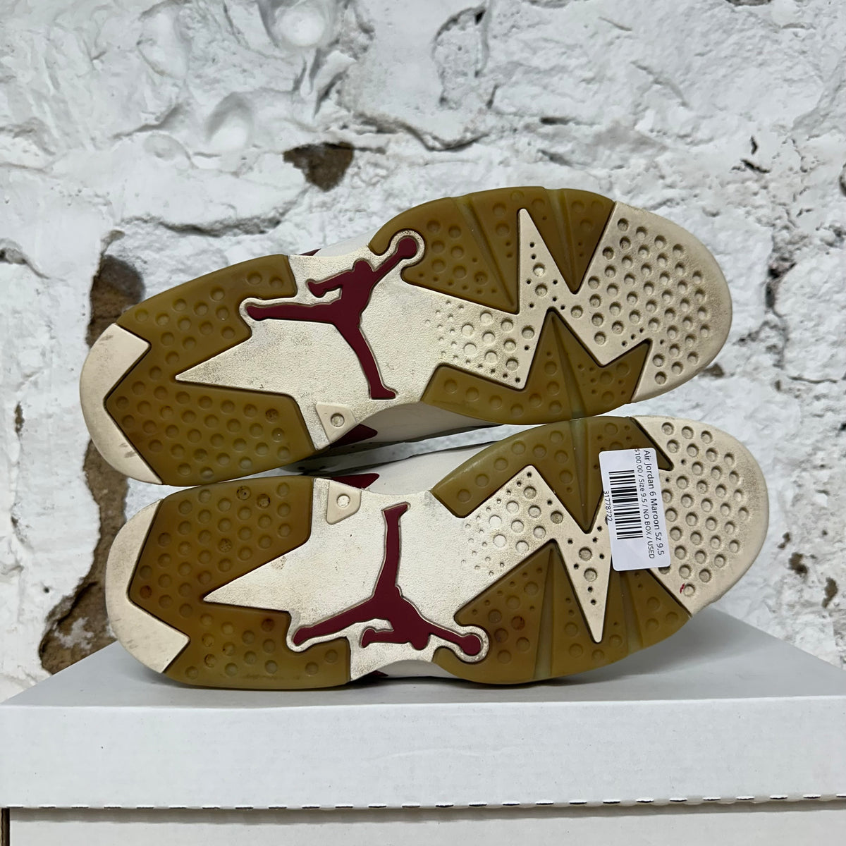 Air Jordan 6 Maroon Sz 9.5