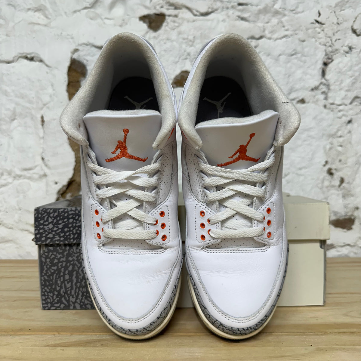 Air Jordan 3 Georgia Peach Sz 9.5 (11W)