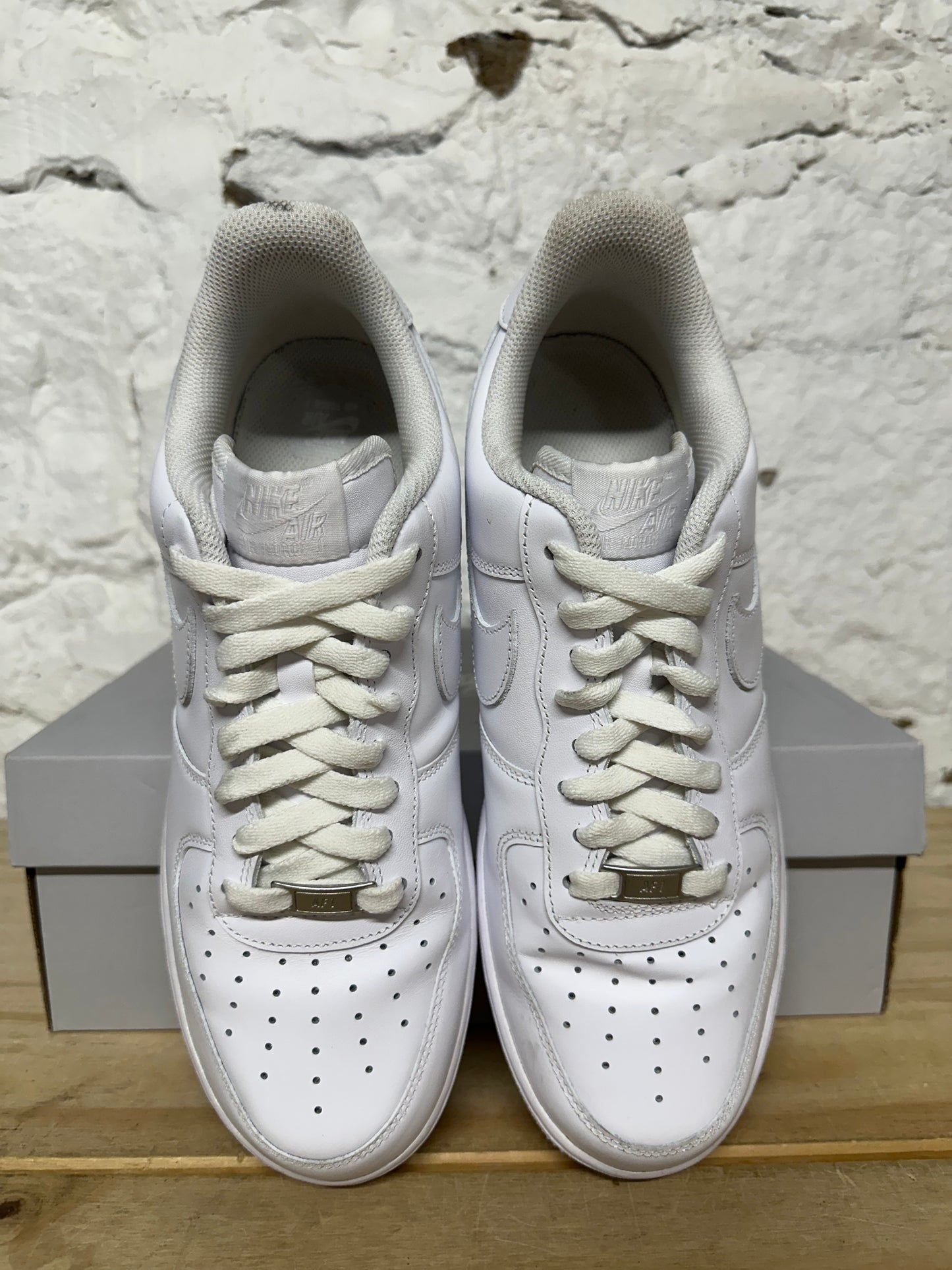 Nike Air Force 1 Triple White Sz 9.5