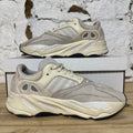 Yeezy 700 Analog Sz 9