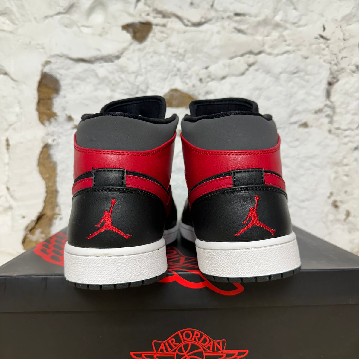 Air Jordan 1 Mid Siren Red (2013) Sz 13 DS