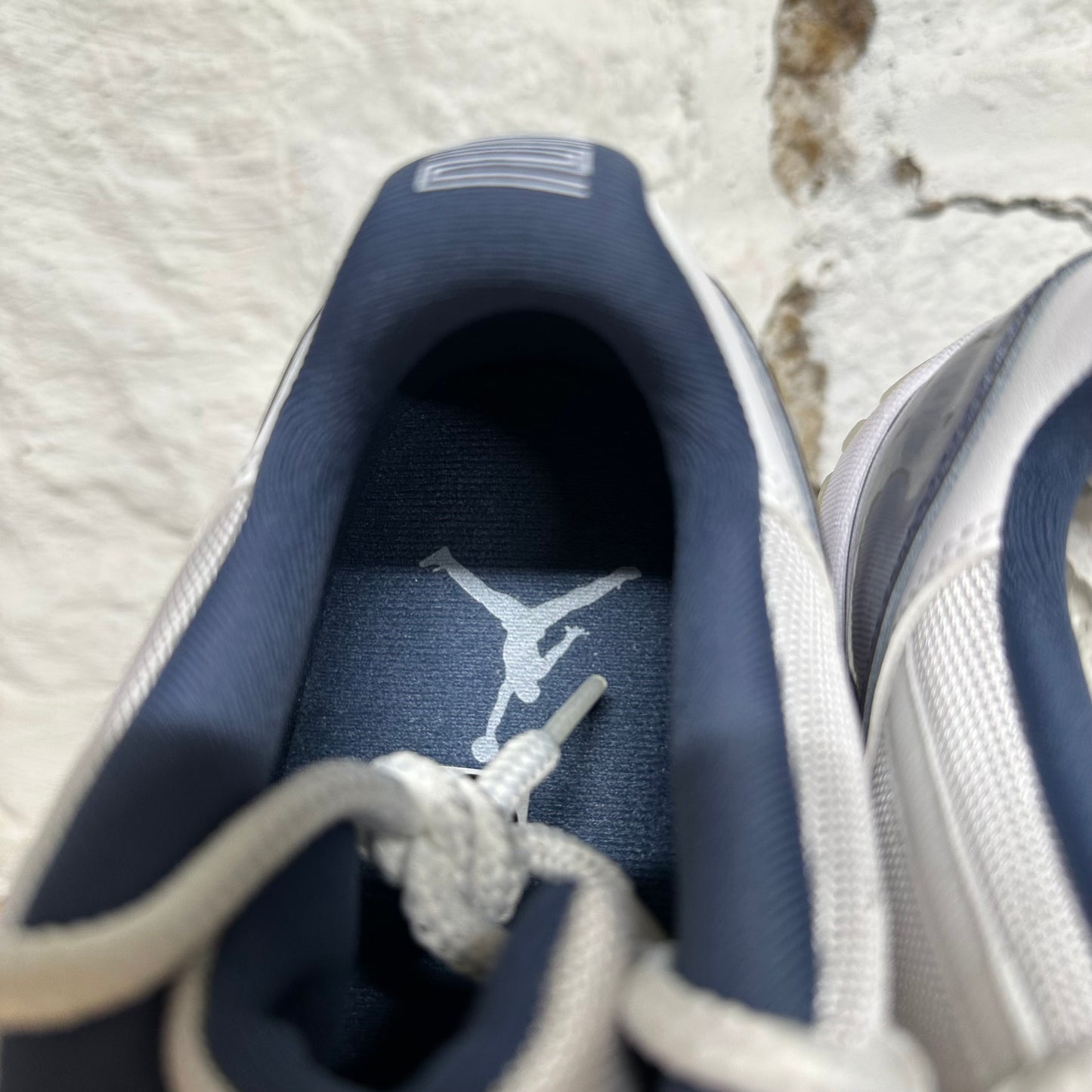 Air Jordan 11 Low Diffused Blue Sz 9