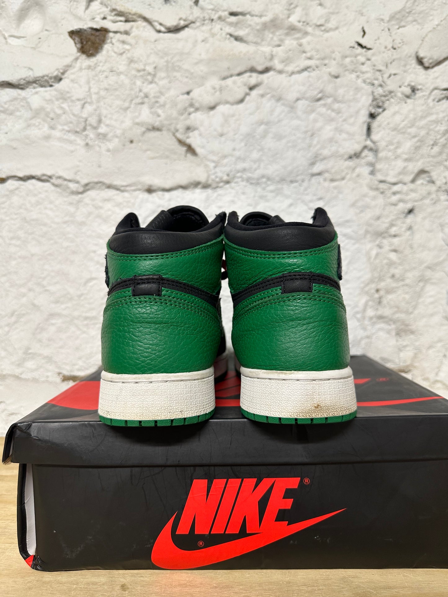 Air Jordan 1 Pine Green 2.0 Sz 5Y