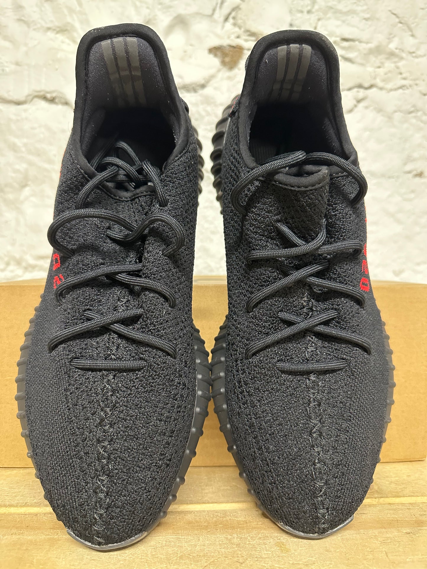 Yeezy 350 V2 Bred Sz 11