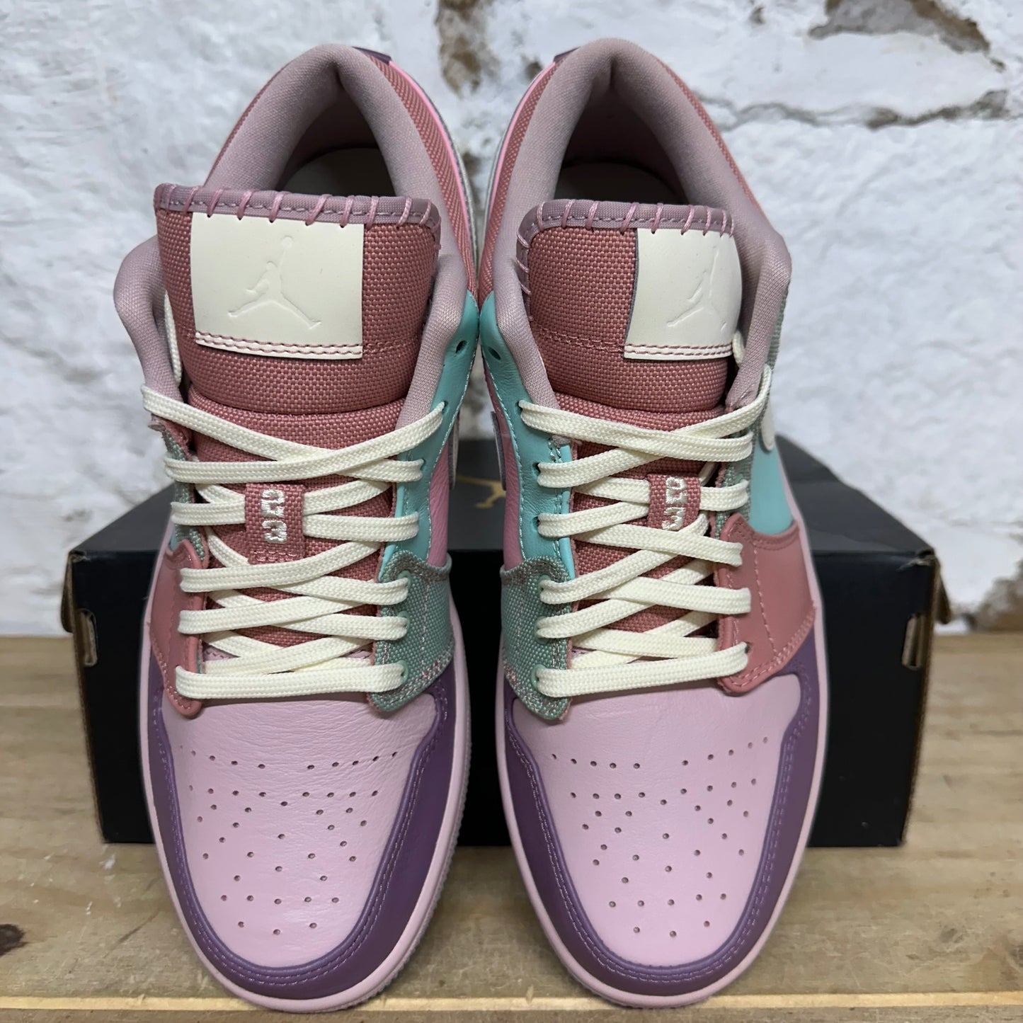 Air Jordan 1 Low Easter Pastel Sz 8.5 DS