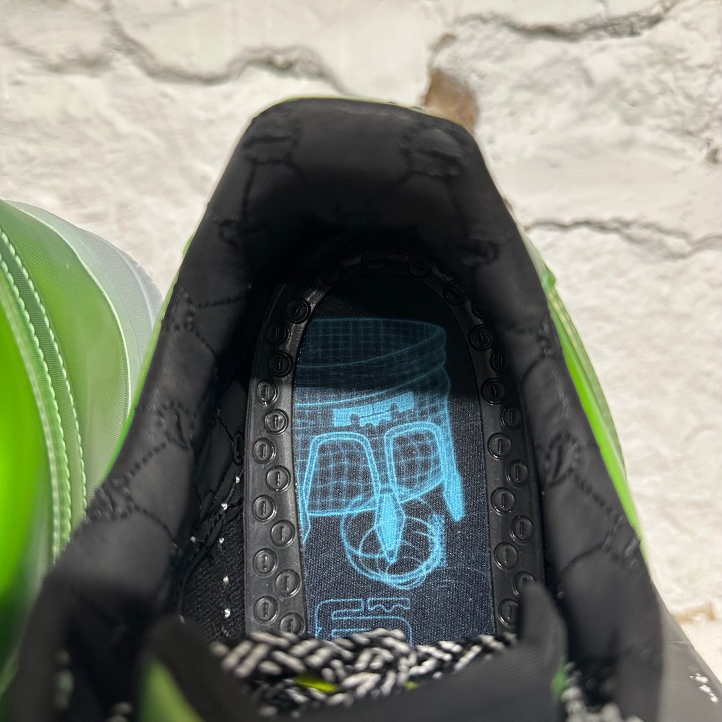 Nike Air Force 1 Low Lebron James LA Voltage Green Sz 10.5