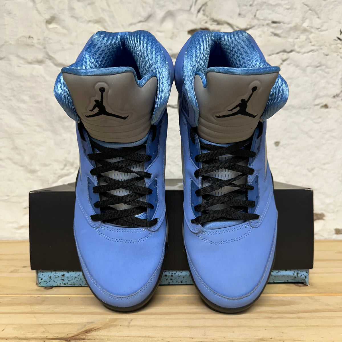 Air Jordan 5 University Blue Sz 11.5