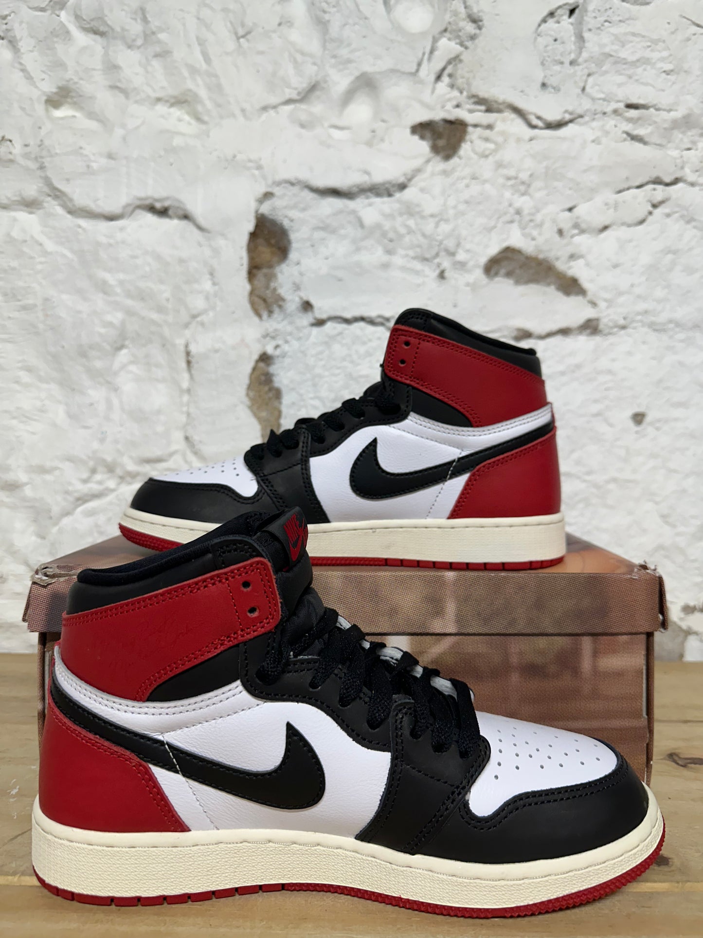 Air Jordan 1 High Black Toe Reimagined Sz 6.5Y DS