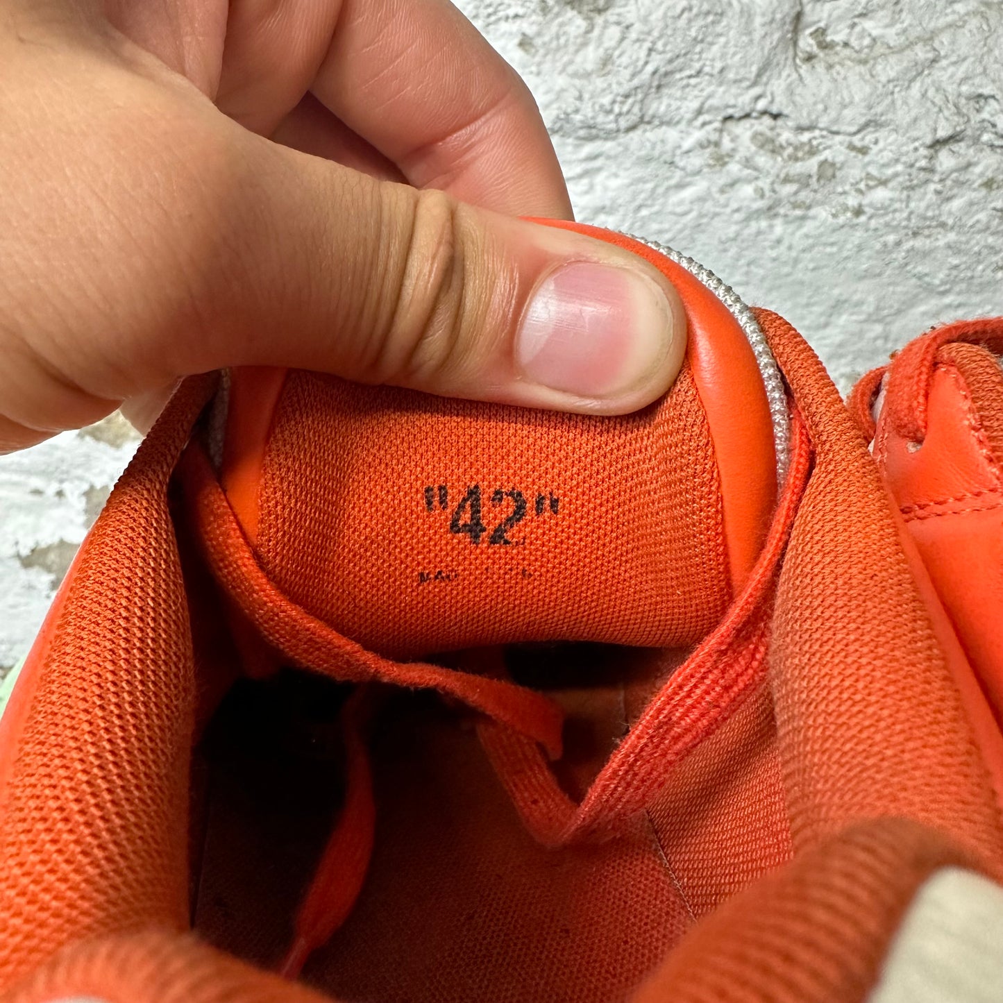 Off White Out Of Office Orange White Sz 9 (42)