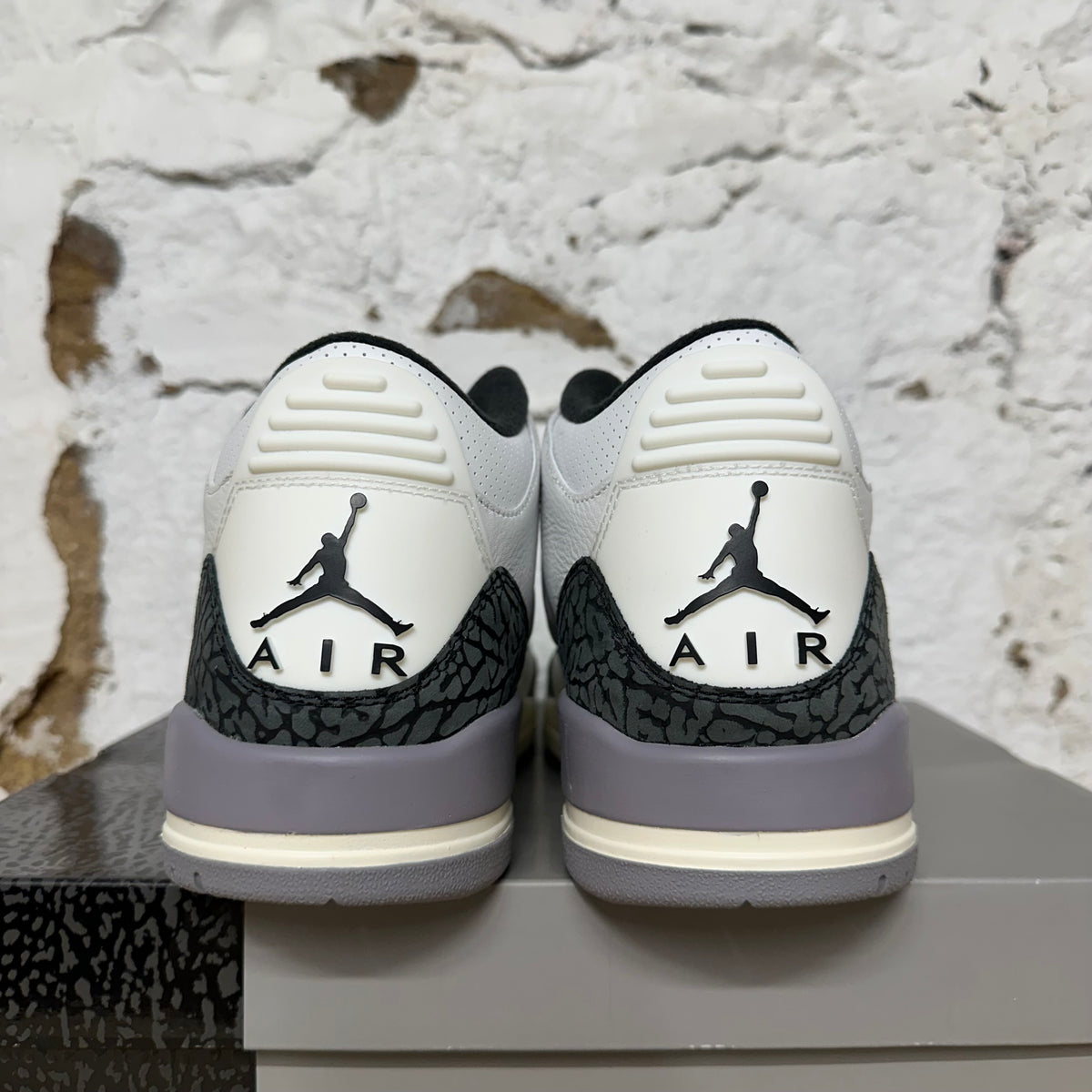 Air Jordan 3 Cement Grey Sz 11 DS