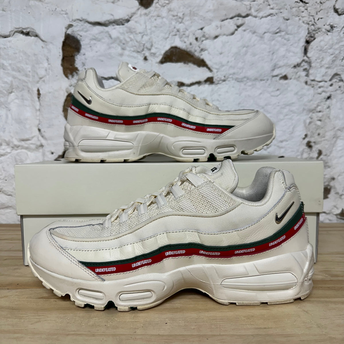 Nike Air Max 95 Undefeated Sail Sz 12