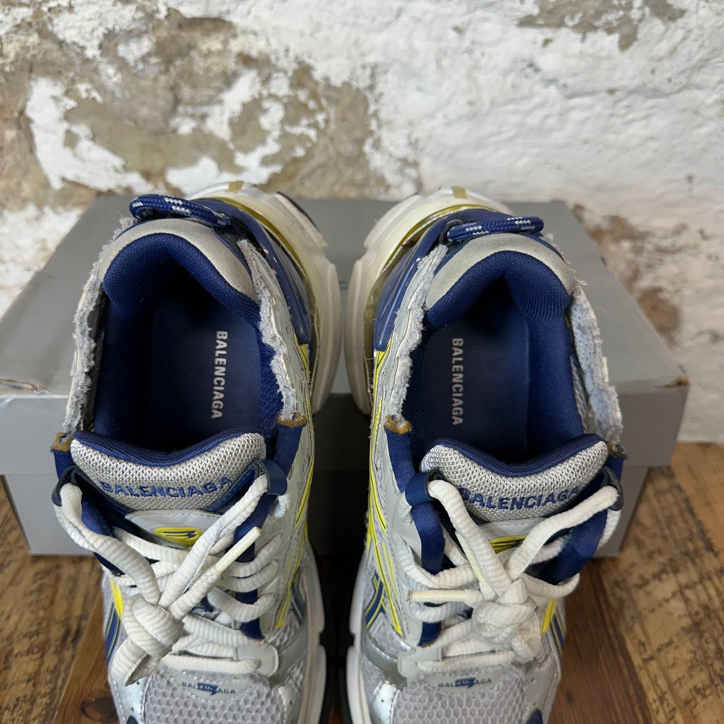 Balenciaga Runner Yellow Blue Grey Sneaker Sz 9 (42)
