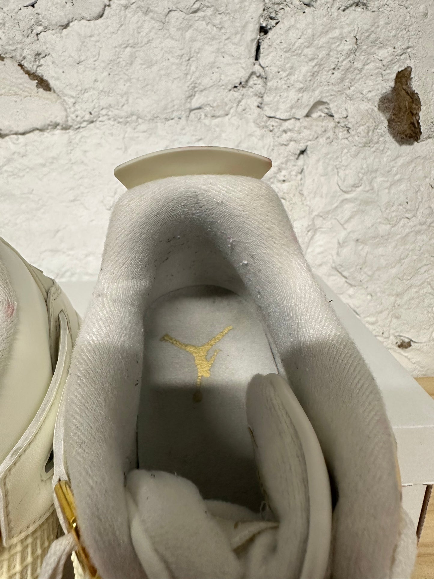 Air Jordan 4 Metallic Gold Sz 10 (11.5W)