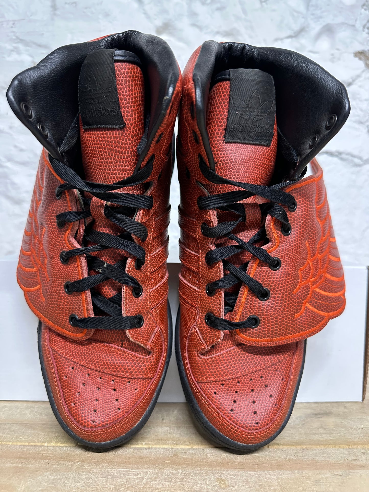 Adidas Jeremy Scott Wings B-Ball Sz 9