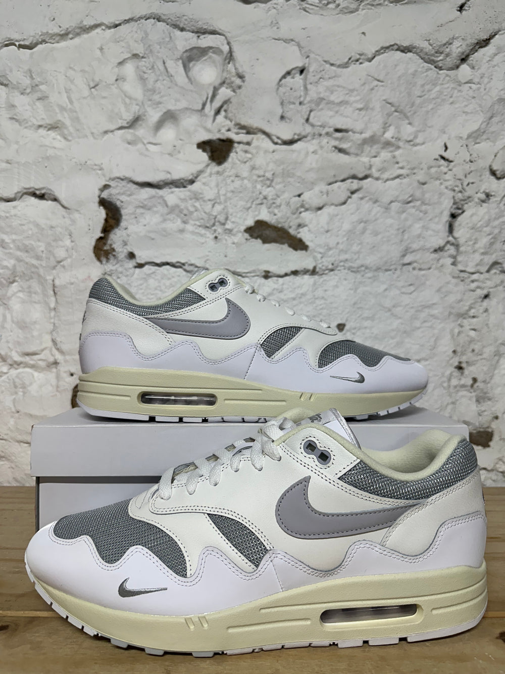 Nike Air Max 1 Patta White Sz 14 DS