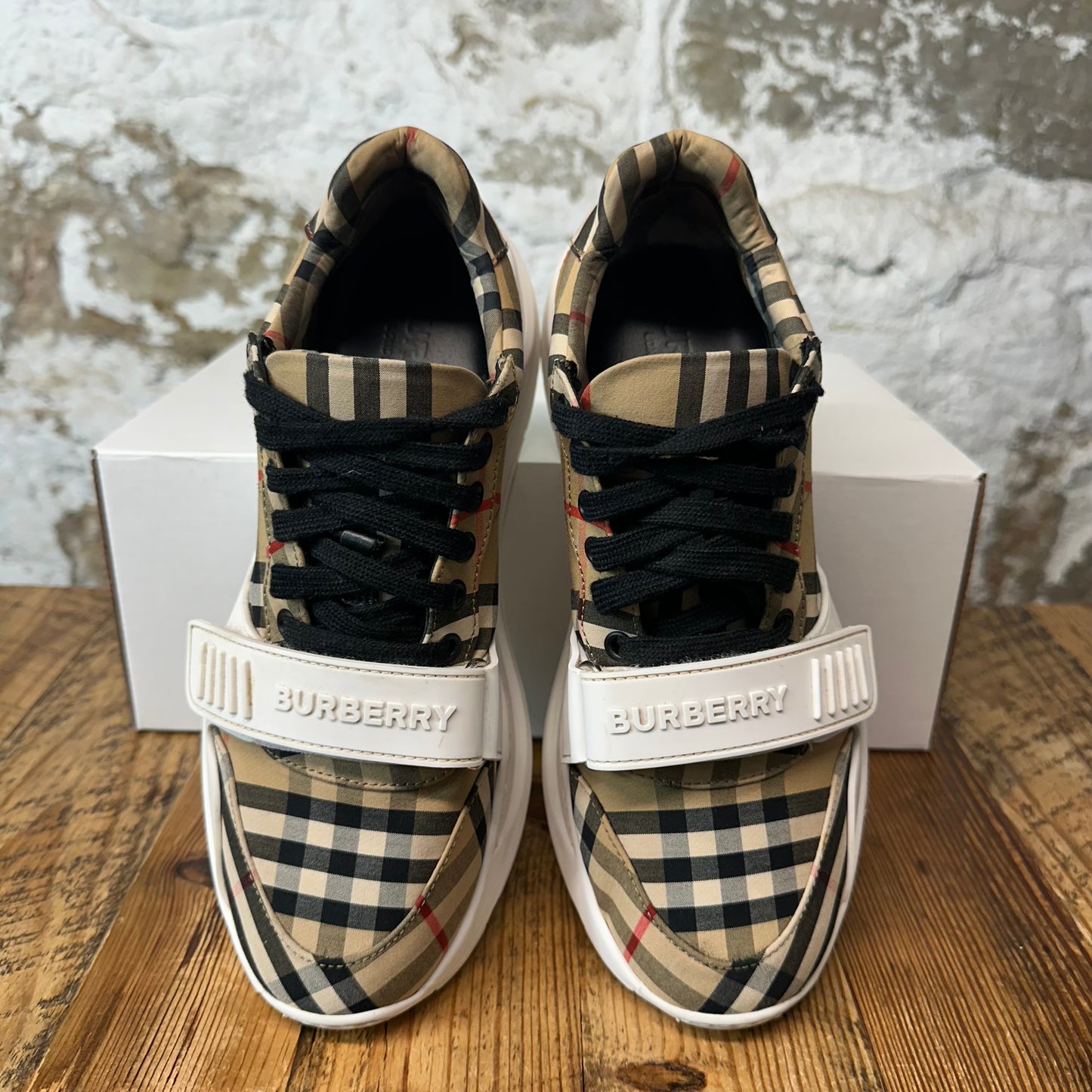 Burberry Ramsey Strap Plaid White Sneaker Sz 8 (41)