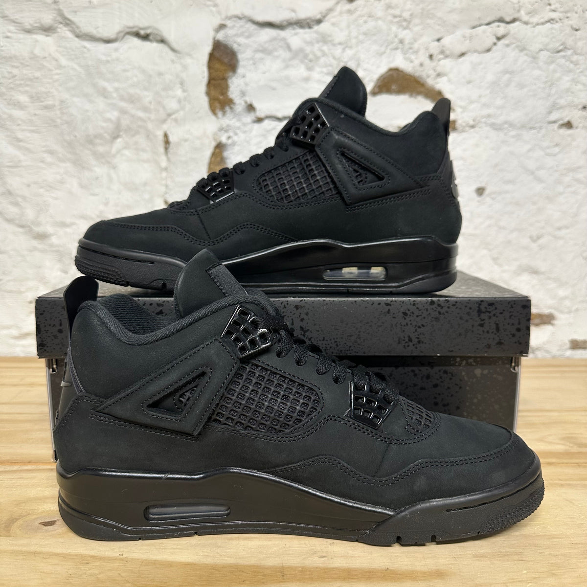 Air Jordan 4 Black Cat (2025) Sz 9
