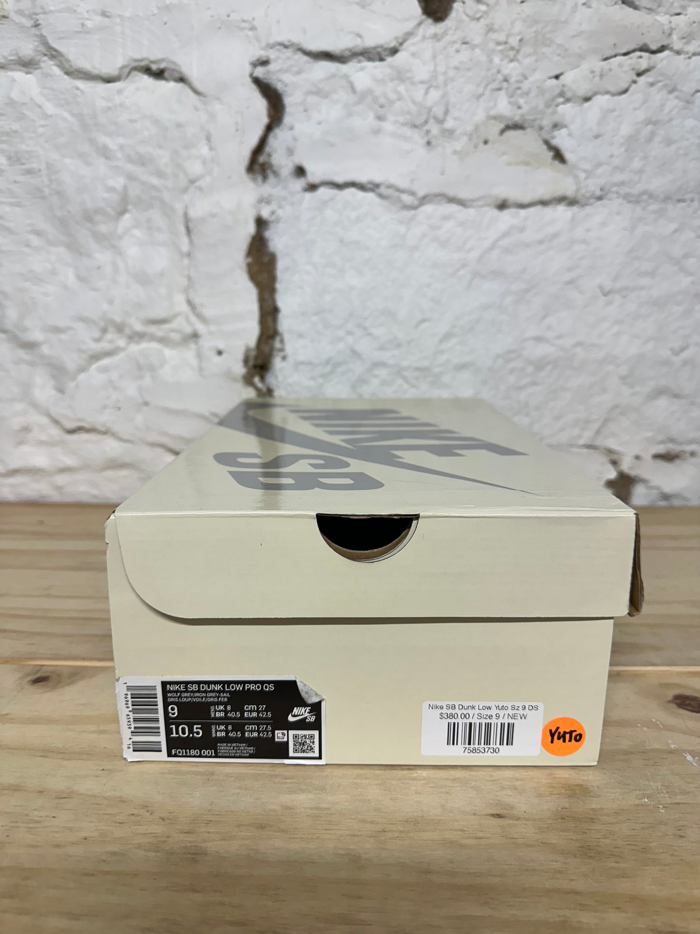 Nike SB Dunk Low Yuto Sz 9 DS