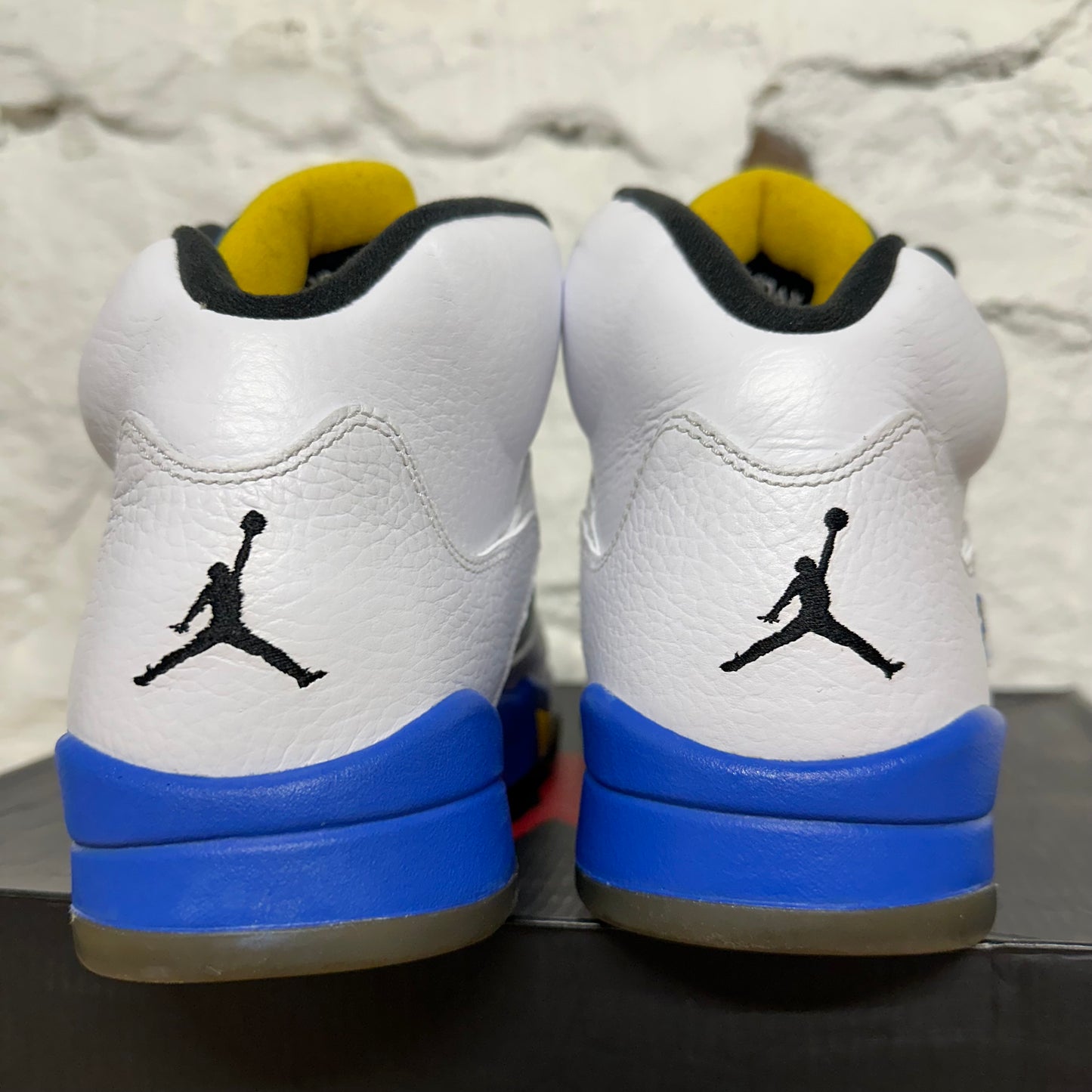 Air Jordan 5 Laney Sz 10.5